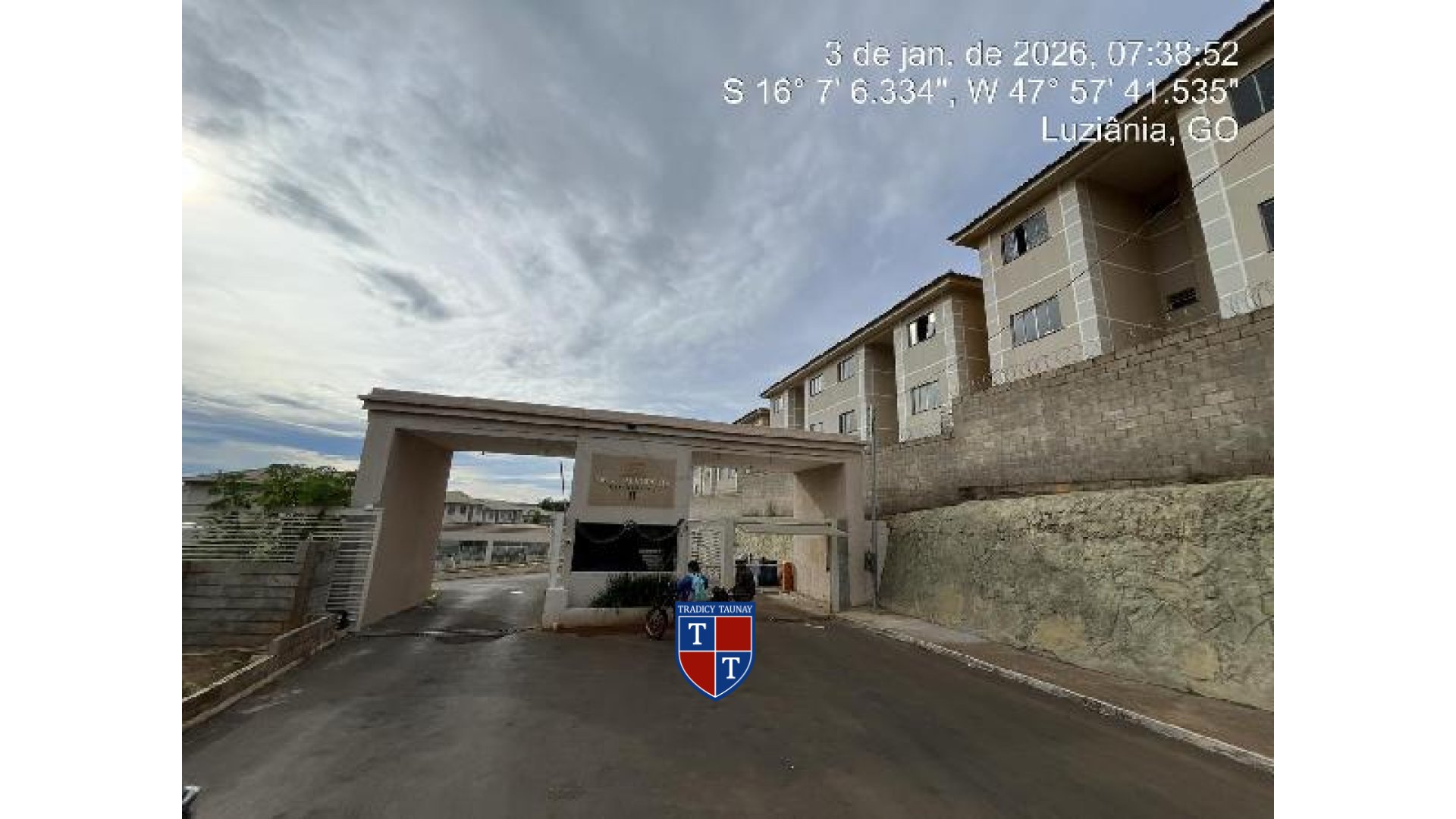 APARTAMENTO em FAZENDA SAIA VELHA