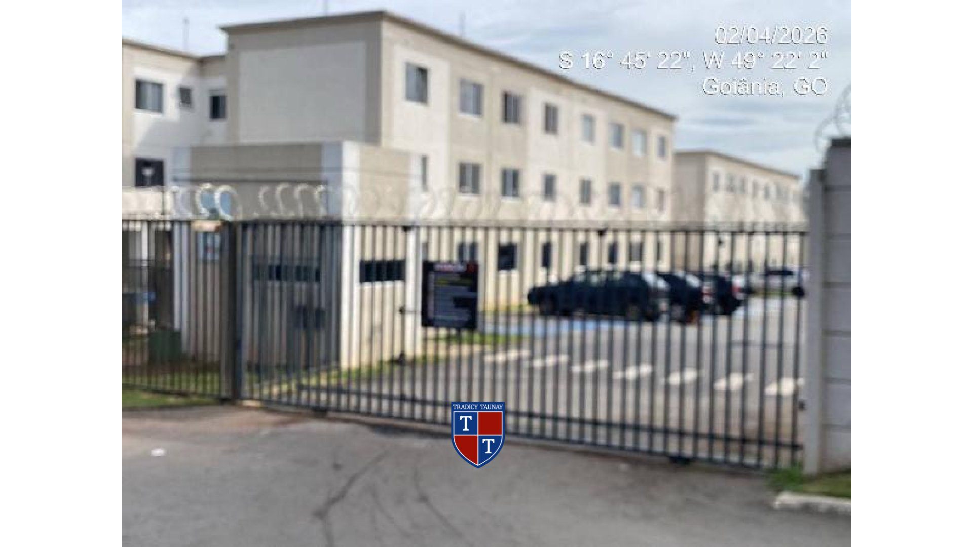 APARTAMENTO em FAZENDA SANTA RITA