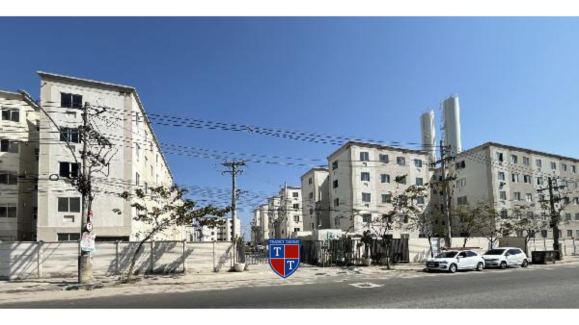 APARTAMENTO em SANTA CRUZ