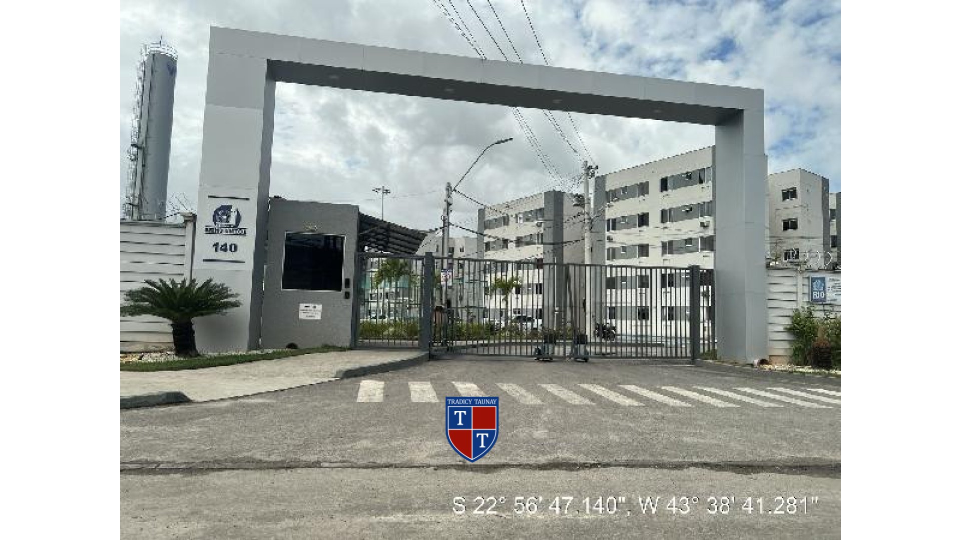 APARTAMENTO em SANTA CRUZ