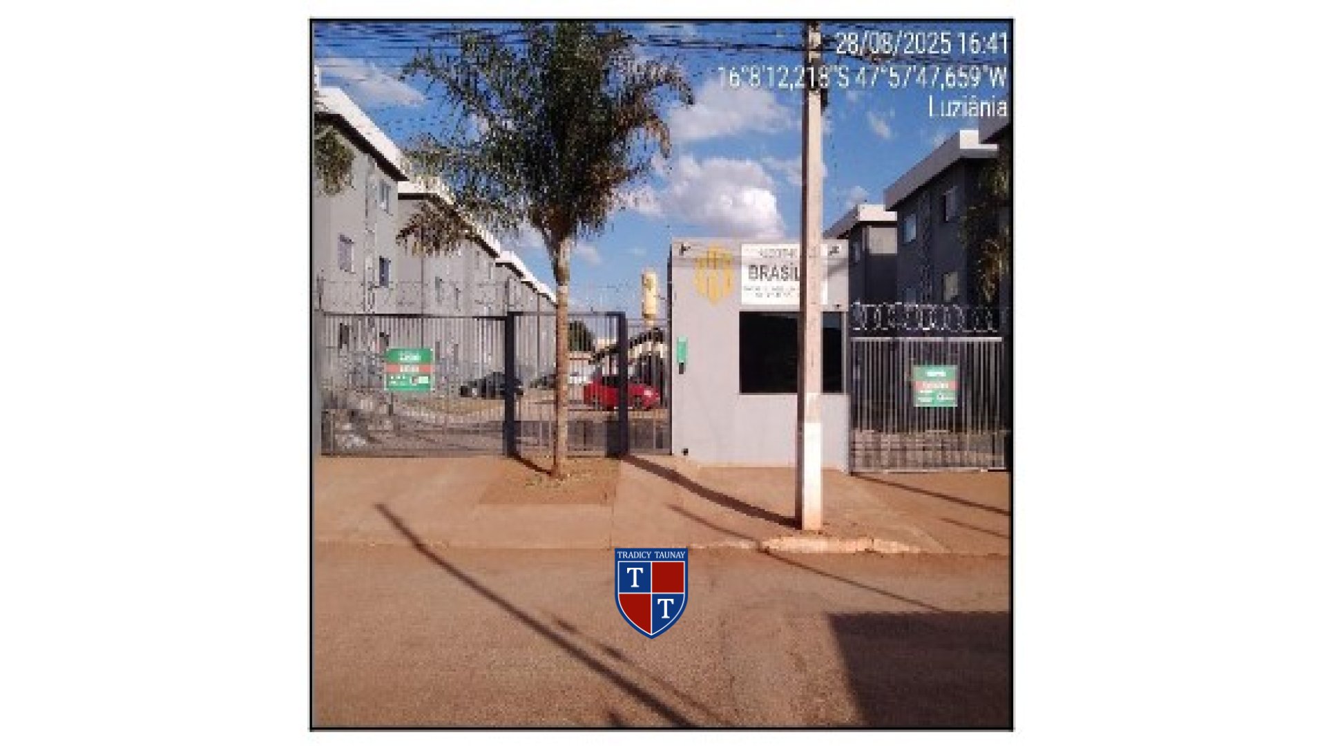 APARTAMENTO em JARDIM ZULEIKA
