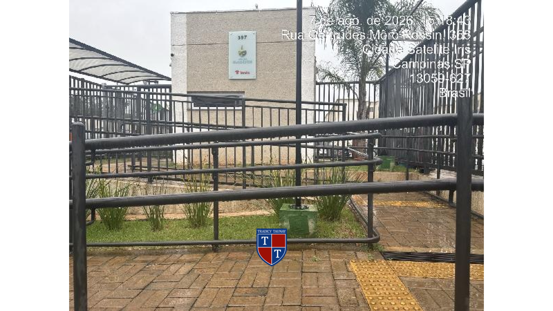 APARTAMENTO em JARDIM ROSSIN