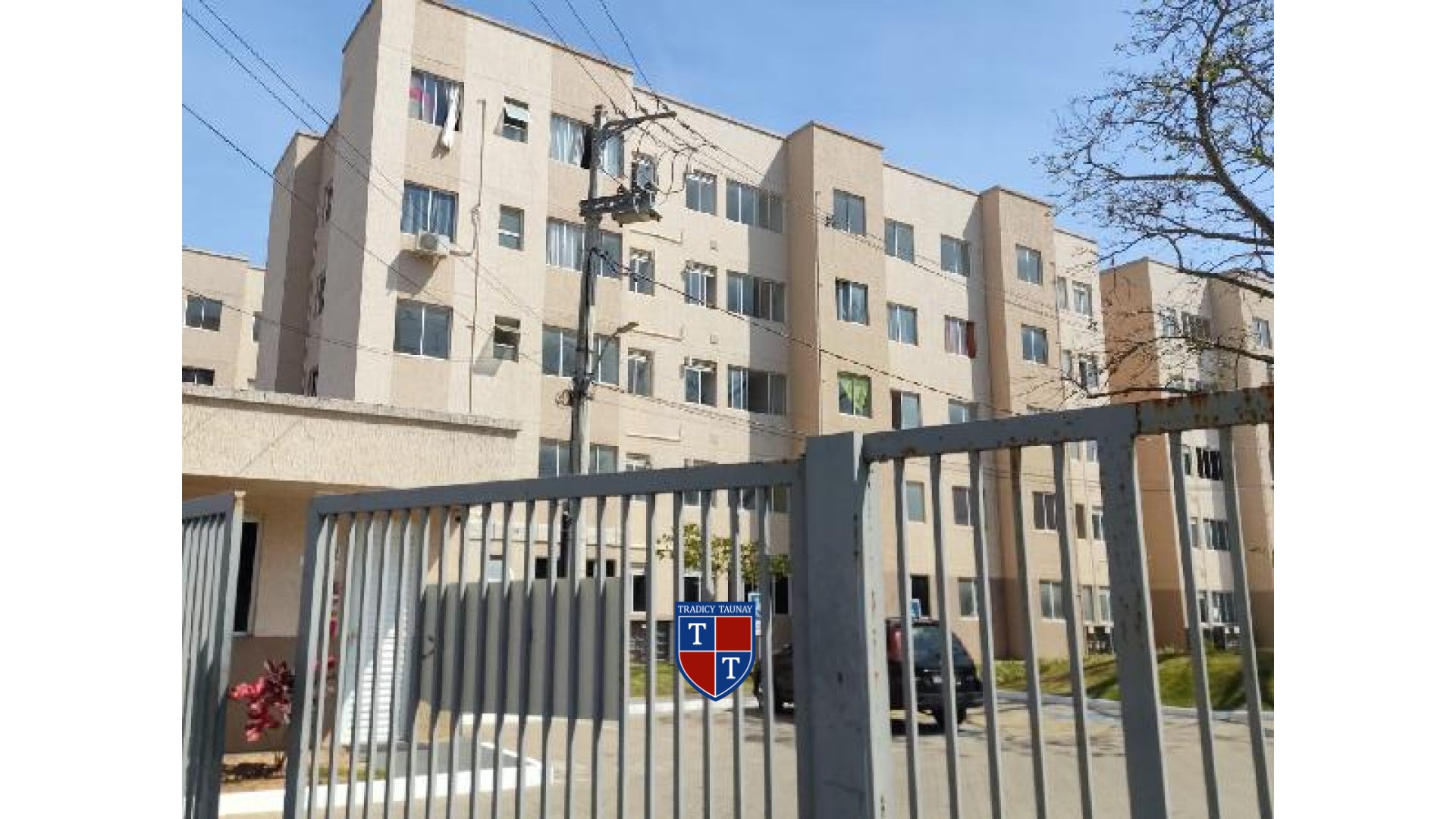 APARTAMENTO em SANTA CRUZ
