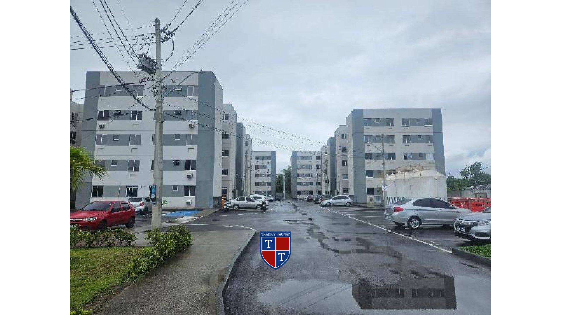 APARTAMENTO em SANTA CRUZ