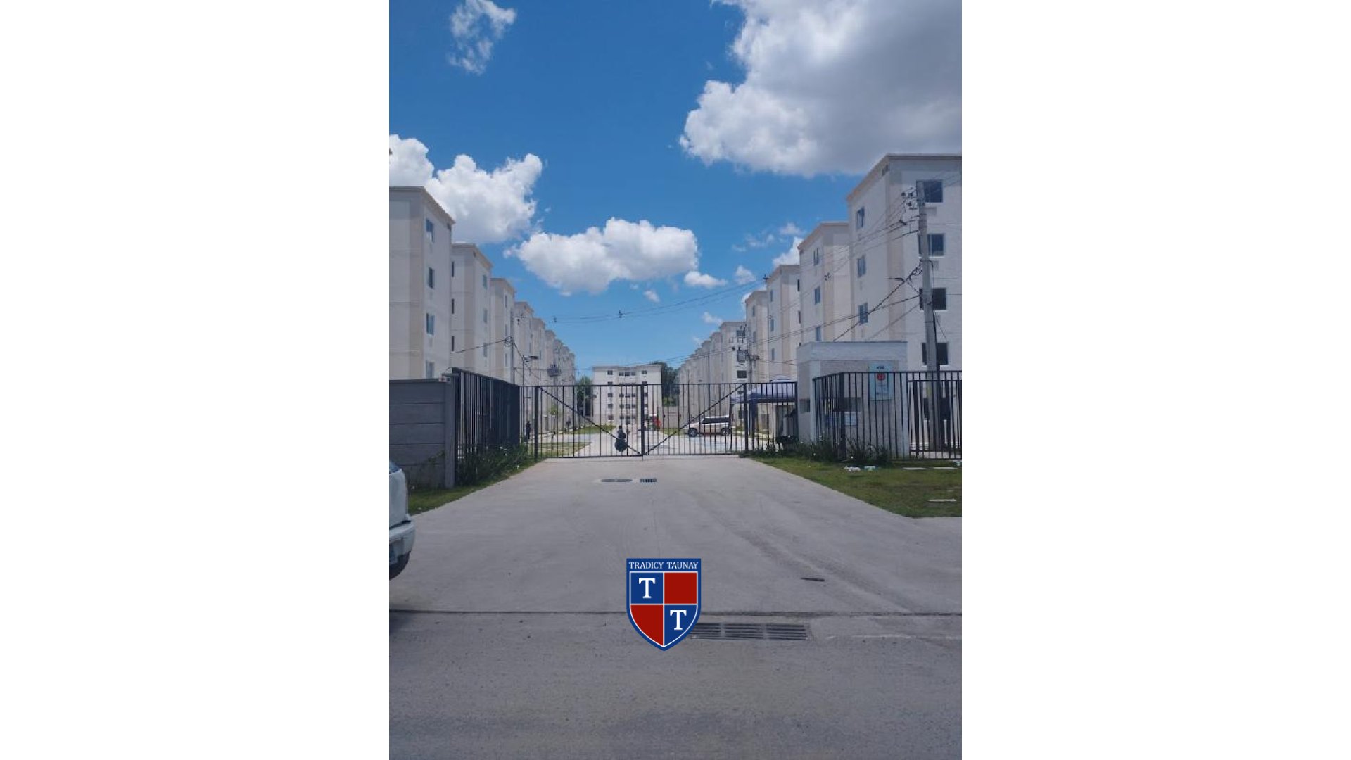 APARTAMENTO em GUARATIBA