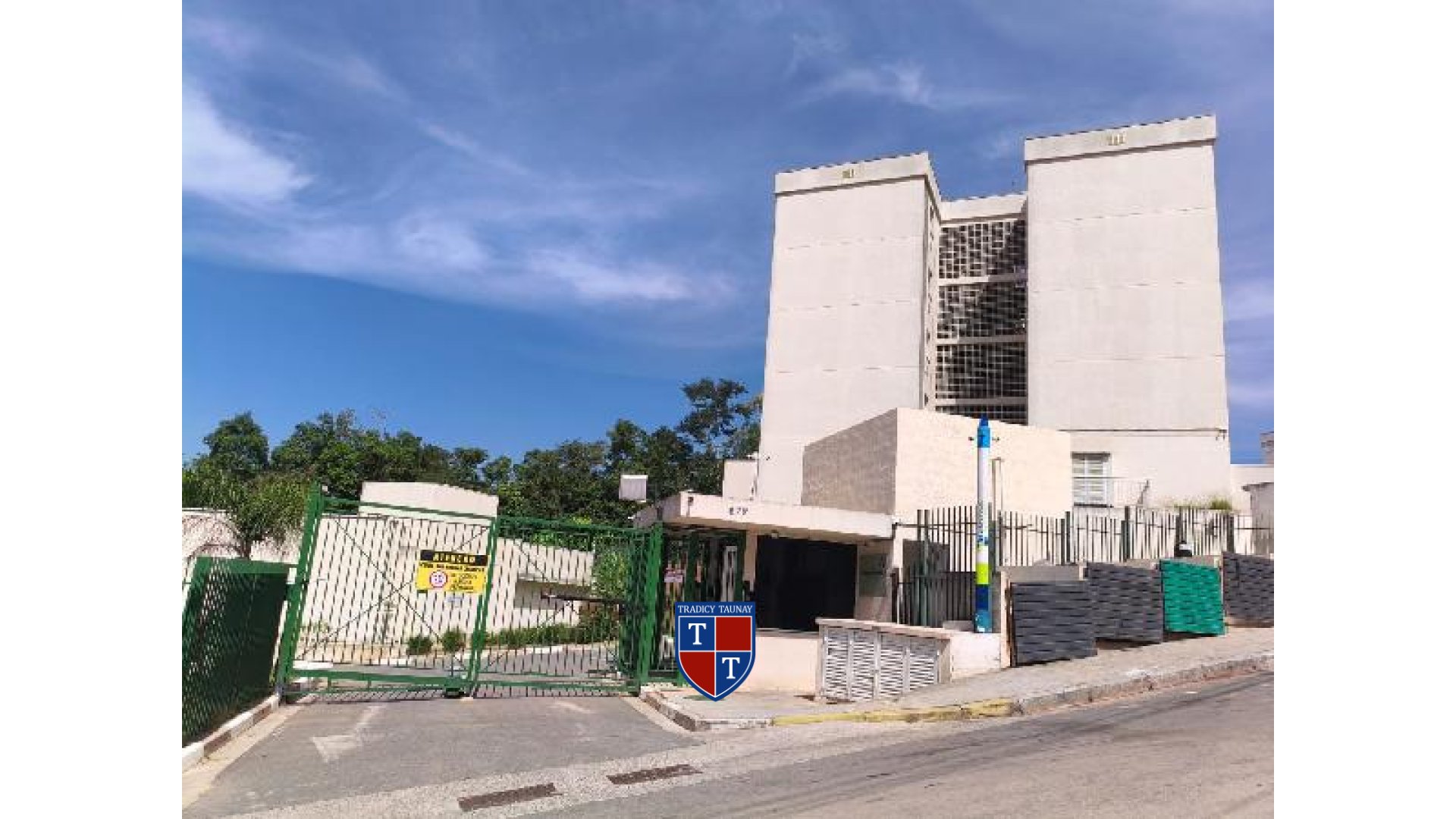 APARTAMENTO em LAGEADO