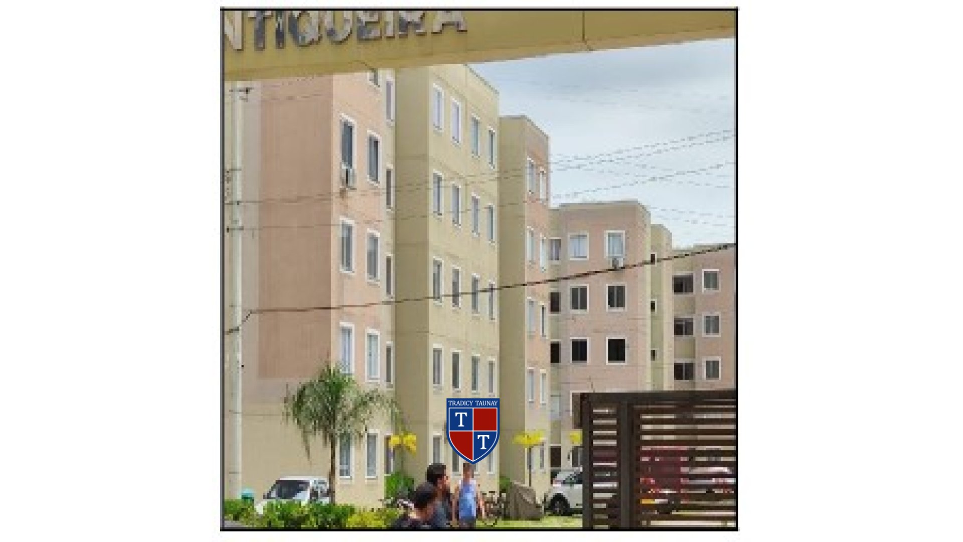 APARTAMENTO em SANTA CRUZ
