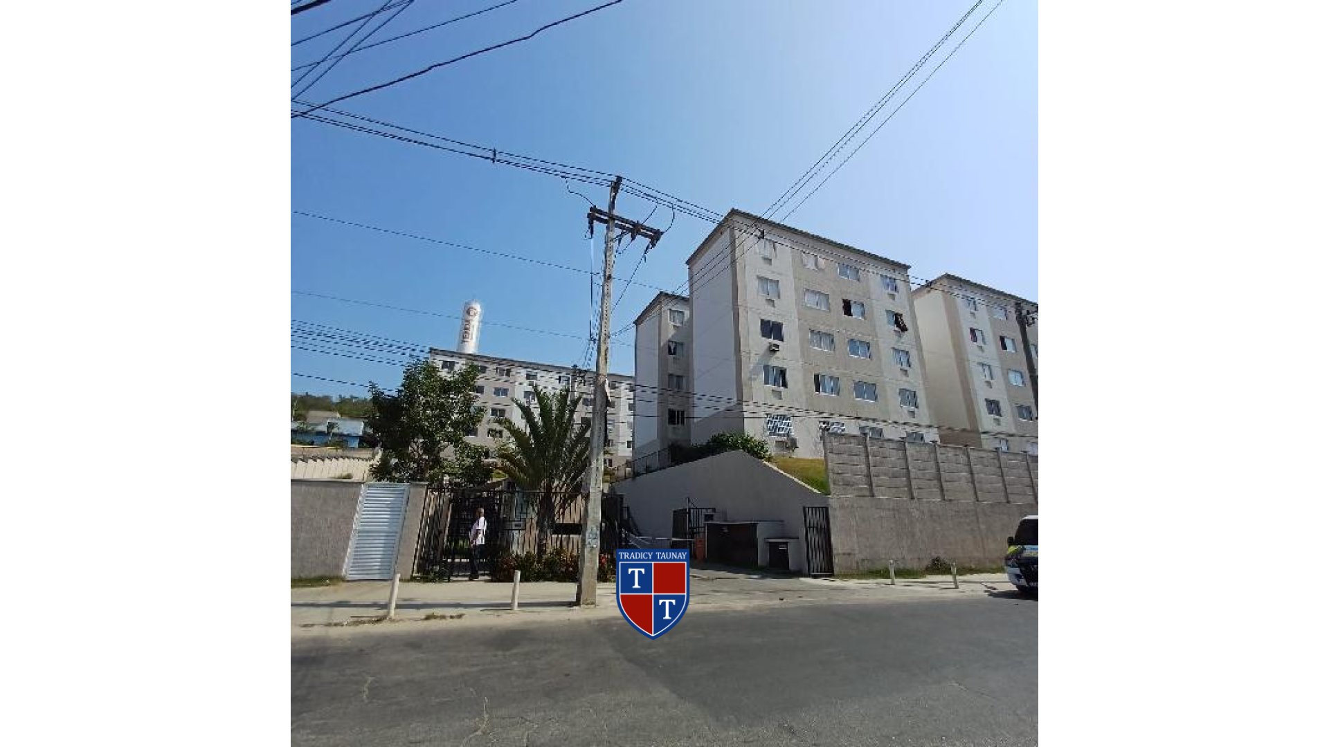 APARTAMENTO em MONJOLOS