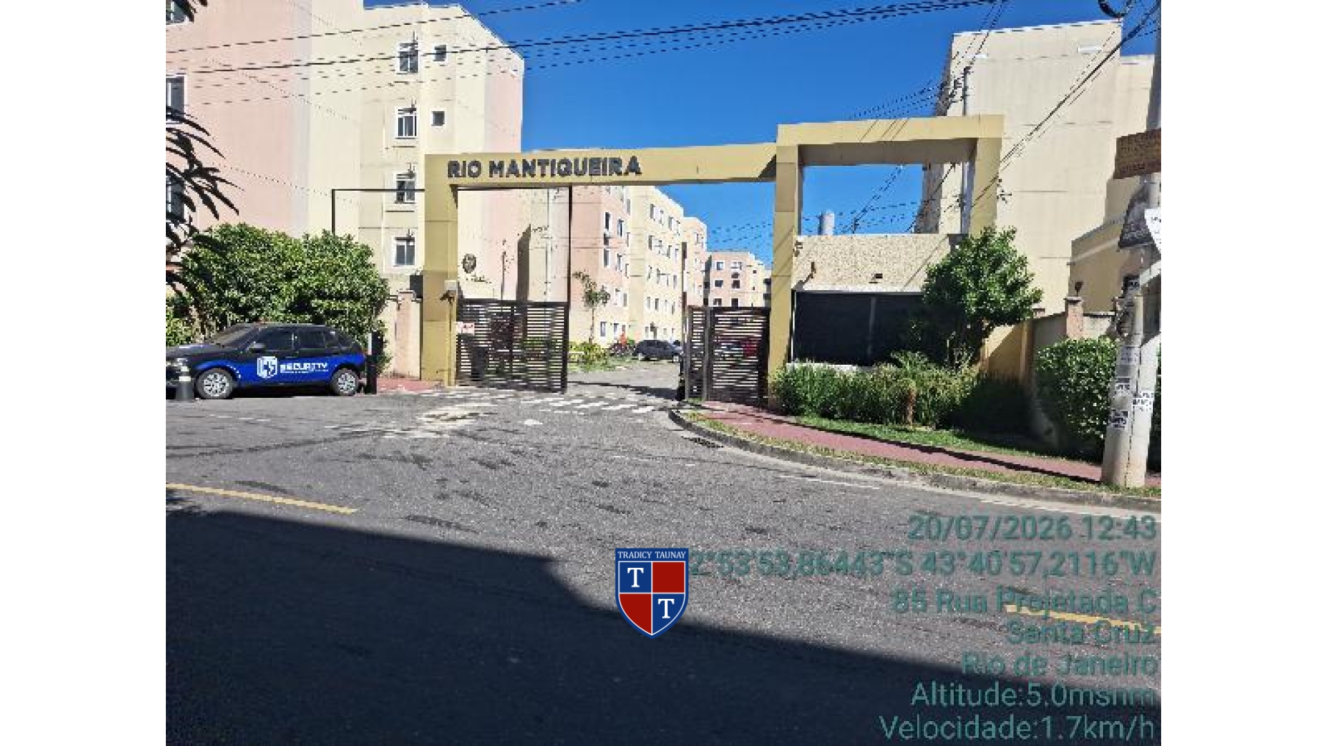 APARTAMENTO em SANTA CRUZ