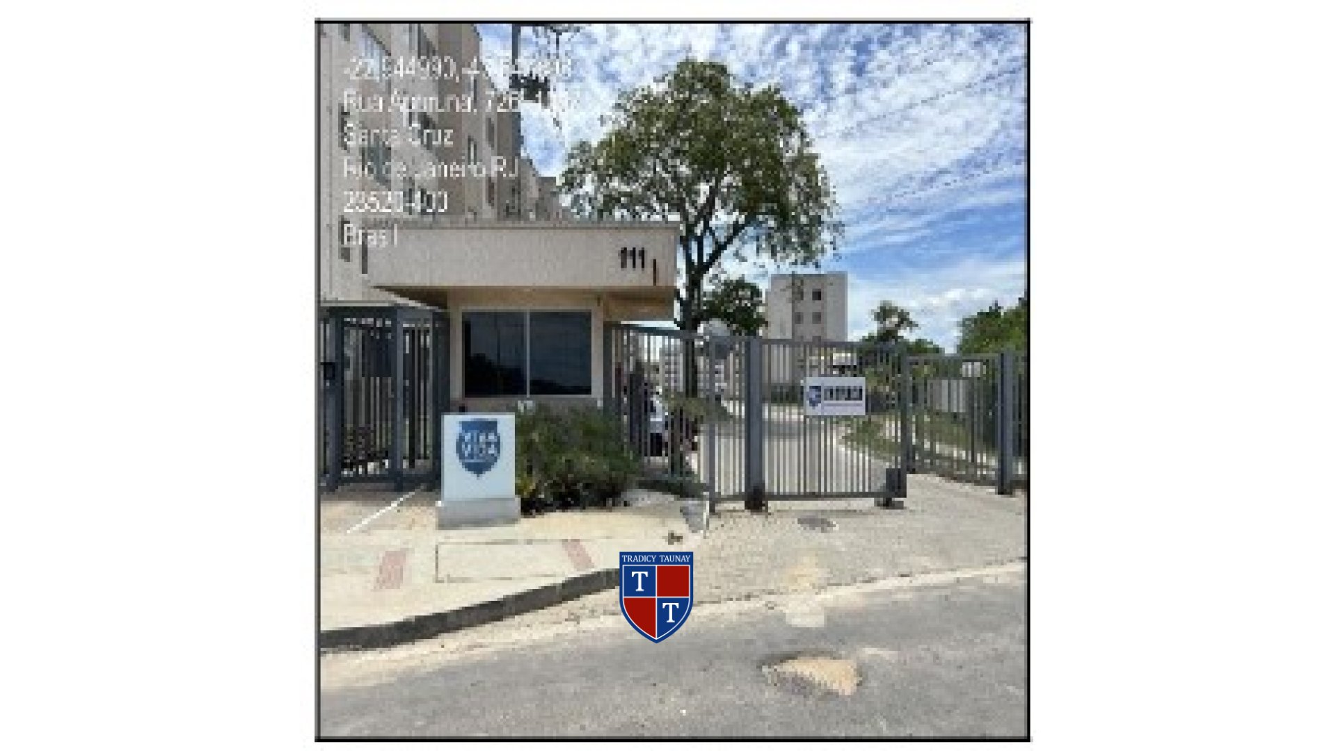APARTAMENTO em SANTA CRUZ