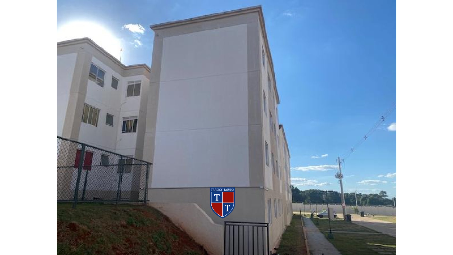 APARTAMENTO em RESIDENCIAL FLORES DO CERRADO
