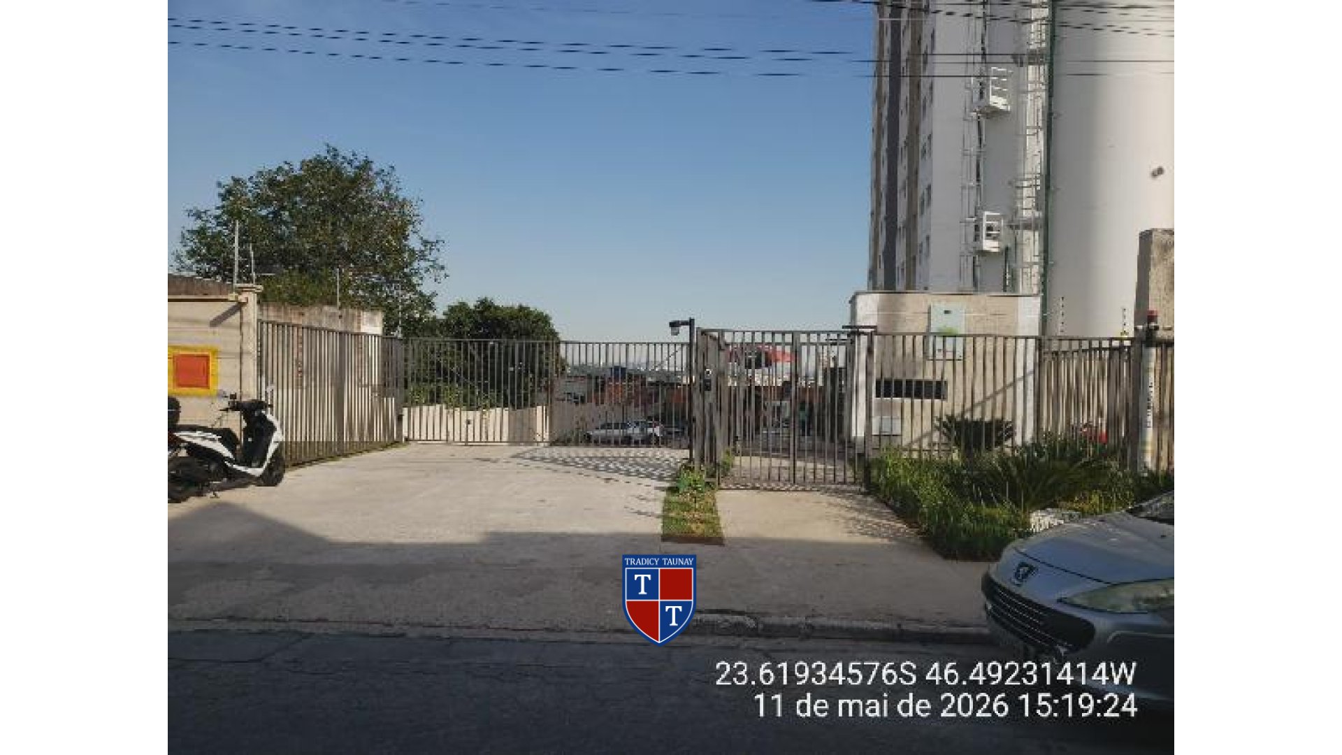 APARTAMENTO em FAZENDA DA JUTA