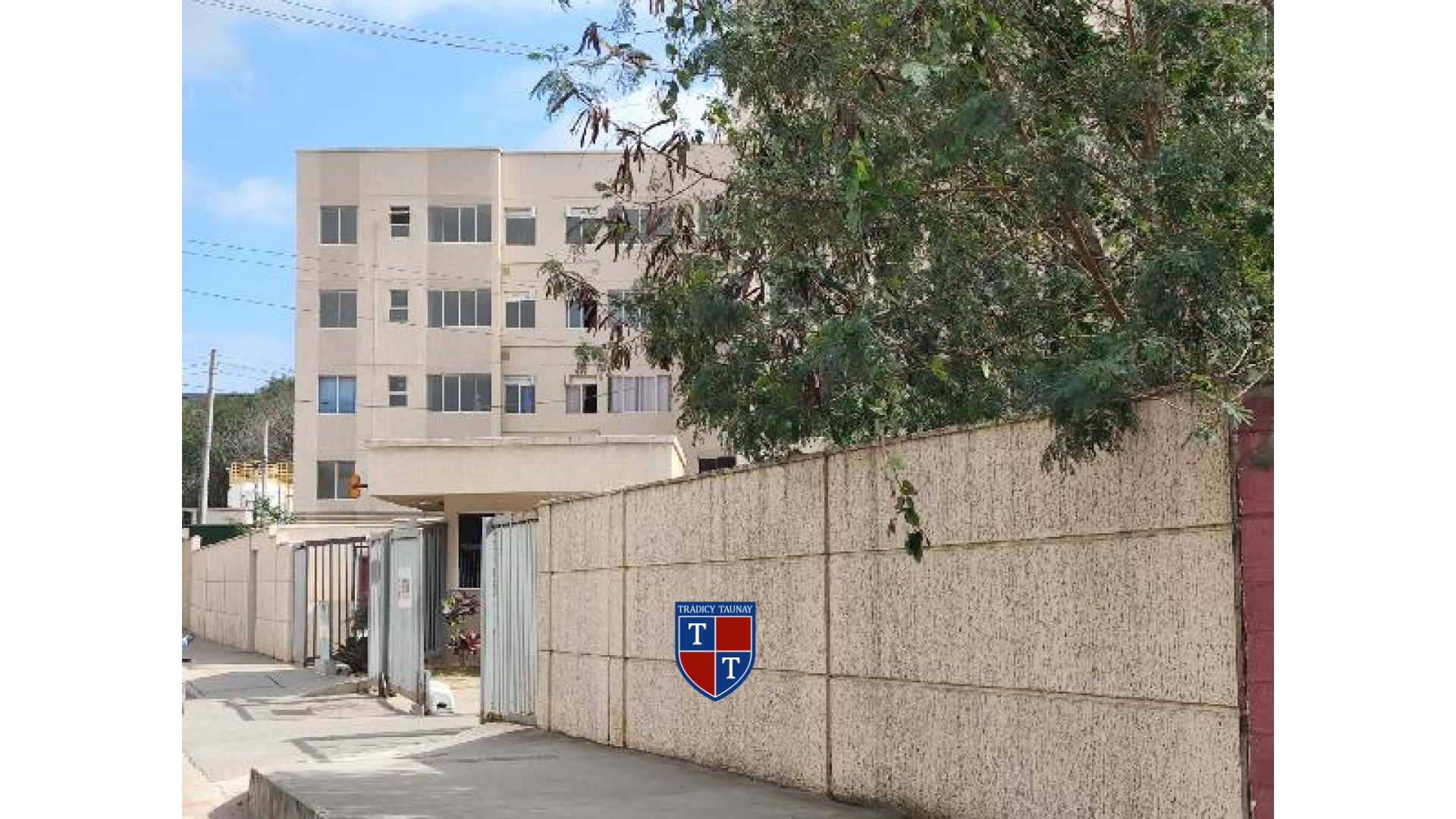 APARTAMENTO em SANTA CRUZ