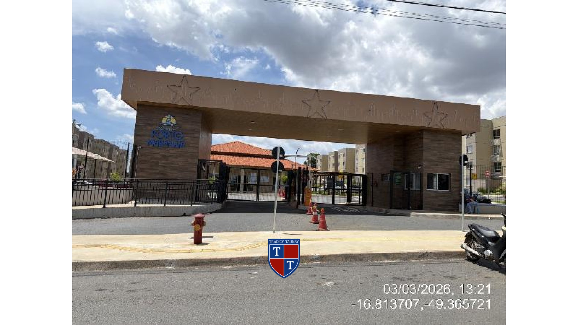 APARTAMENTO em RESIDENCIAL PORTO MARANATA - FAZENDA DOU