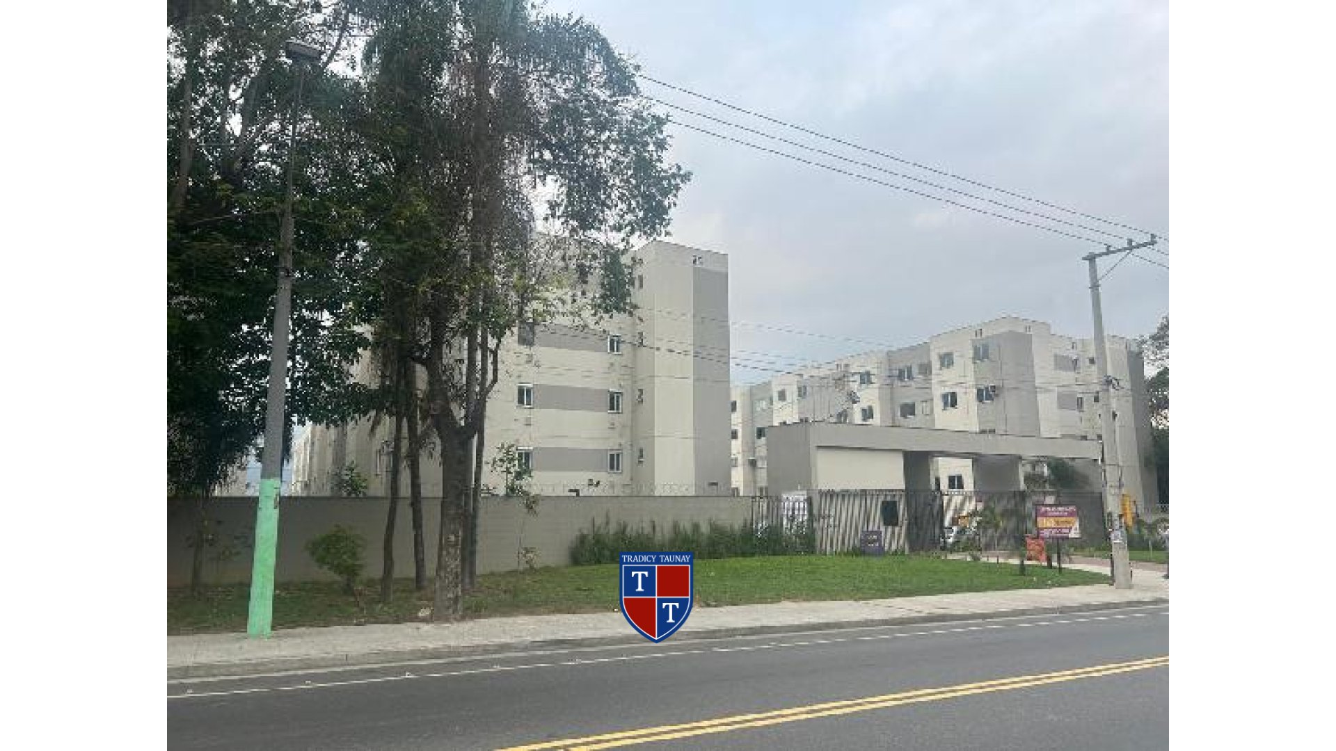 APARTAMENTO em GUARATIBA