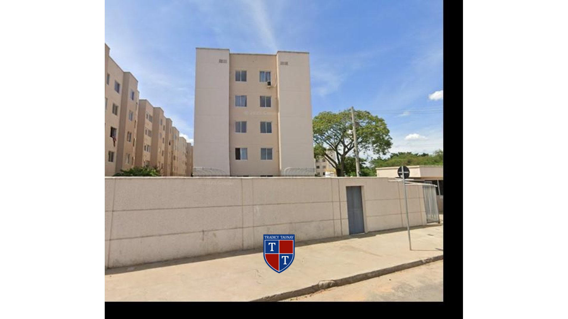 APARTAMENTO em SANTA CRUZ