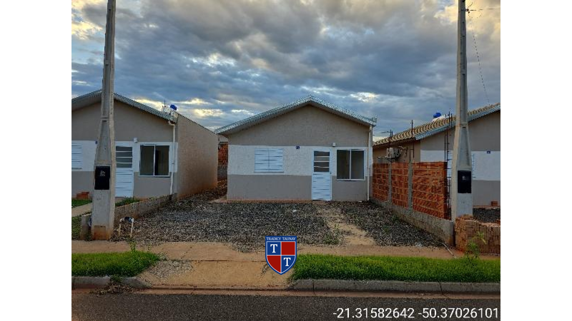 CASA em RESIDENCIAL JACARANDA