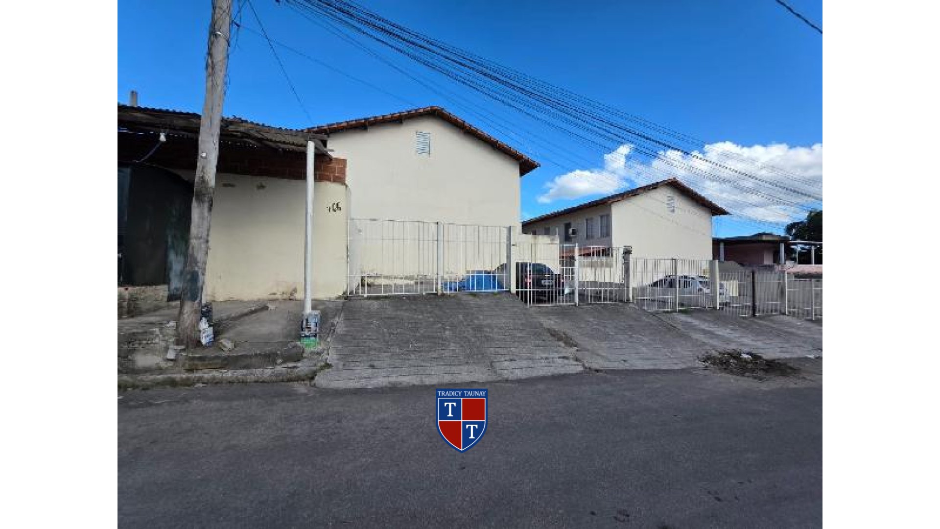 APARTAMENTO em LARANJAL