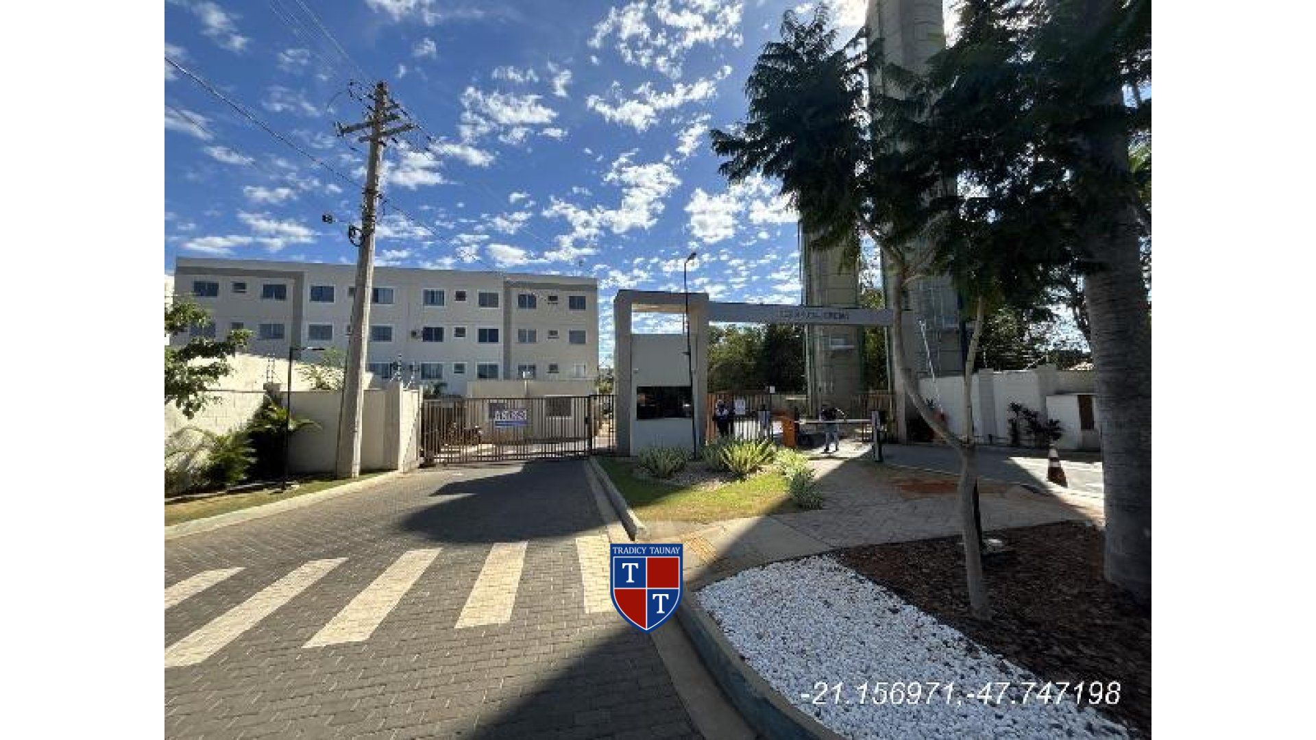 APARTAMENTO em JARDIM OURO BRANCO