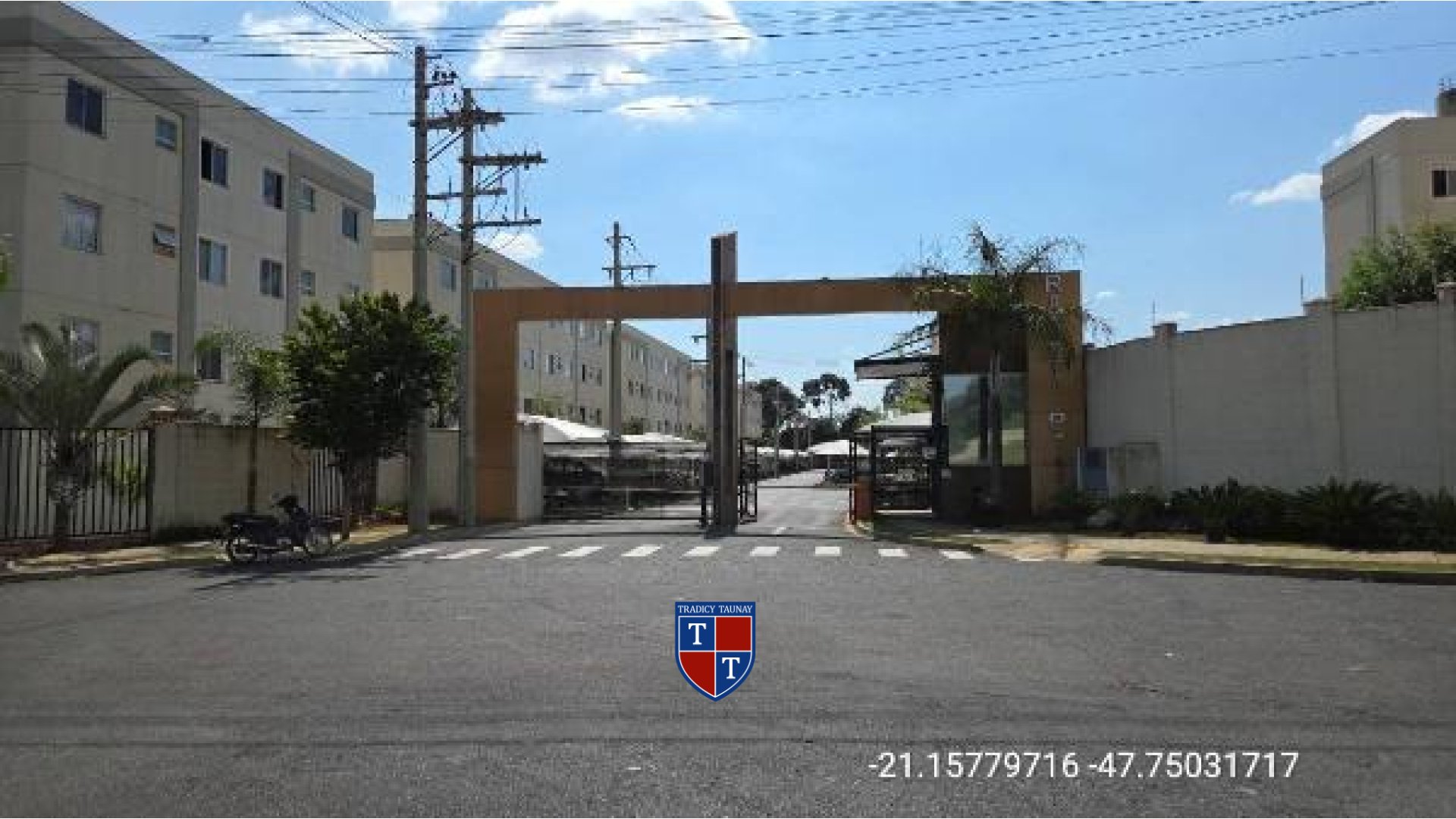 APARTAMENTO em JARDIM OURO BRANCO