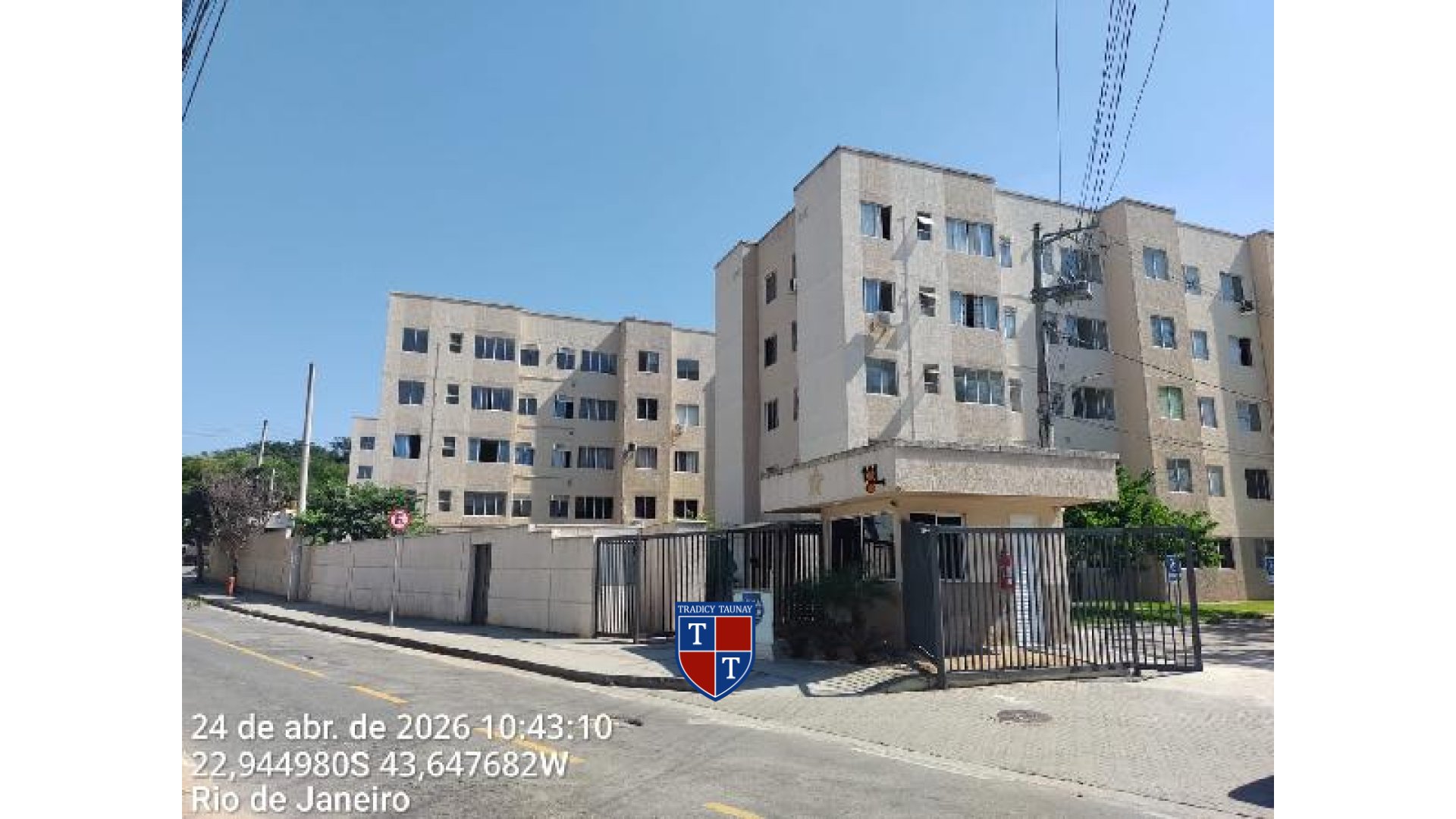 APARTAMENTO em SANTA CRUZ