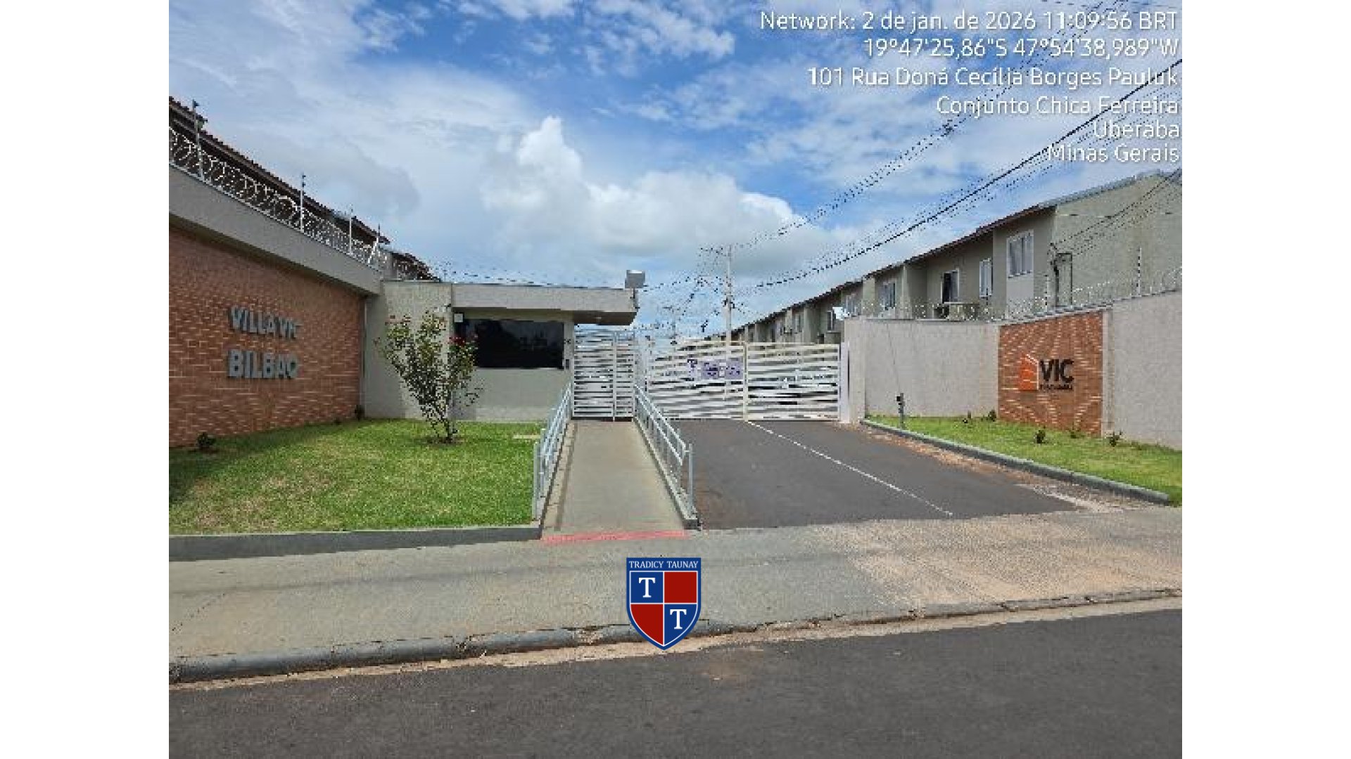 APARTAMENTO em CONJUNTO CHICA FERREIRA