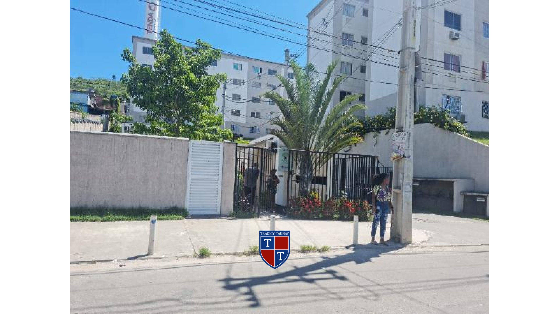 APARTAMENTO em MONJOLOS