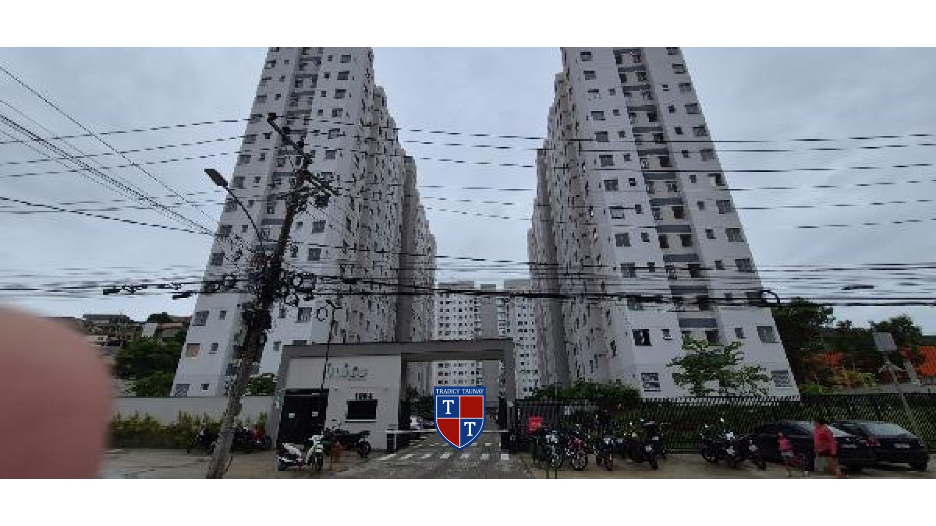 APARTAMENTO em BONSUCESSO