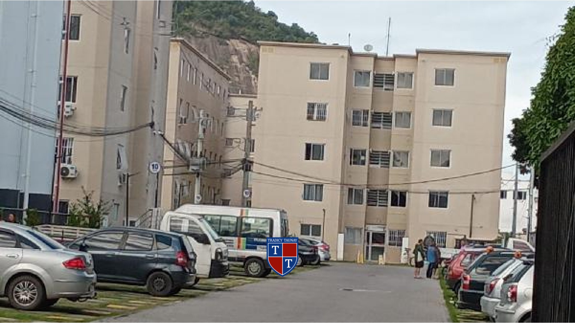 APARTAMENTO em GARDENIA AZUL