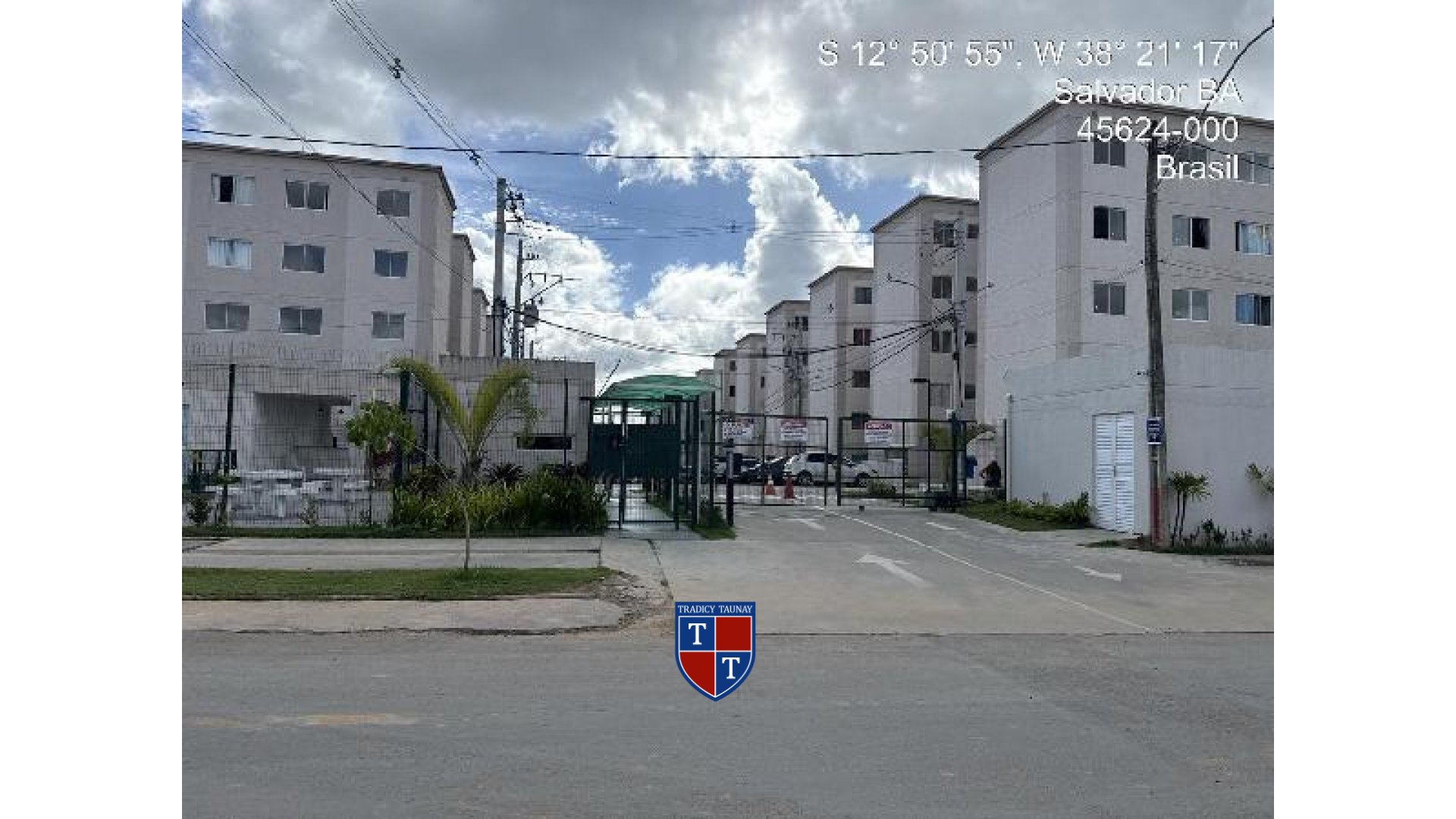 Foto 1 de APARTAMENTO em AREIA BRANCA, SALVADOR/BA - Imóvel Retomado CAIXA Ref 8787715003880
