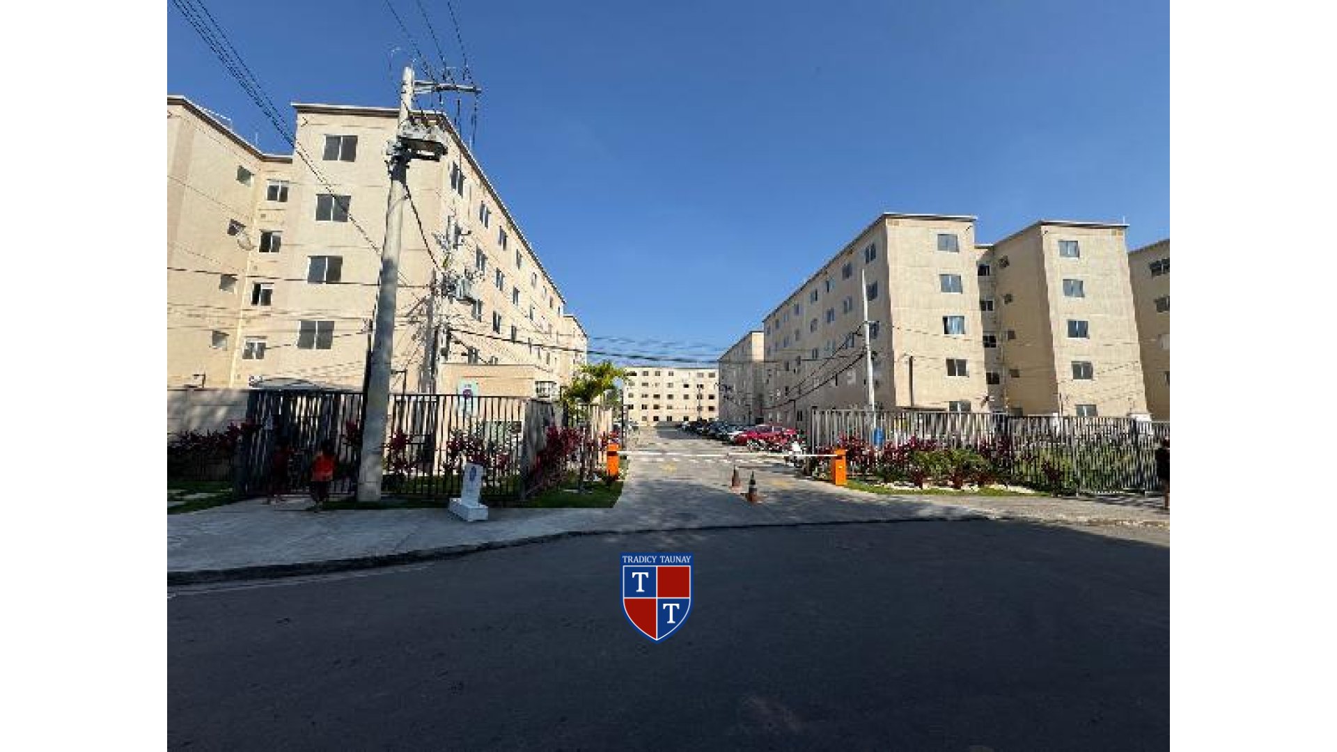 APARTAMENTO em GUARATIBA