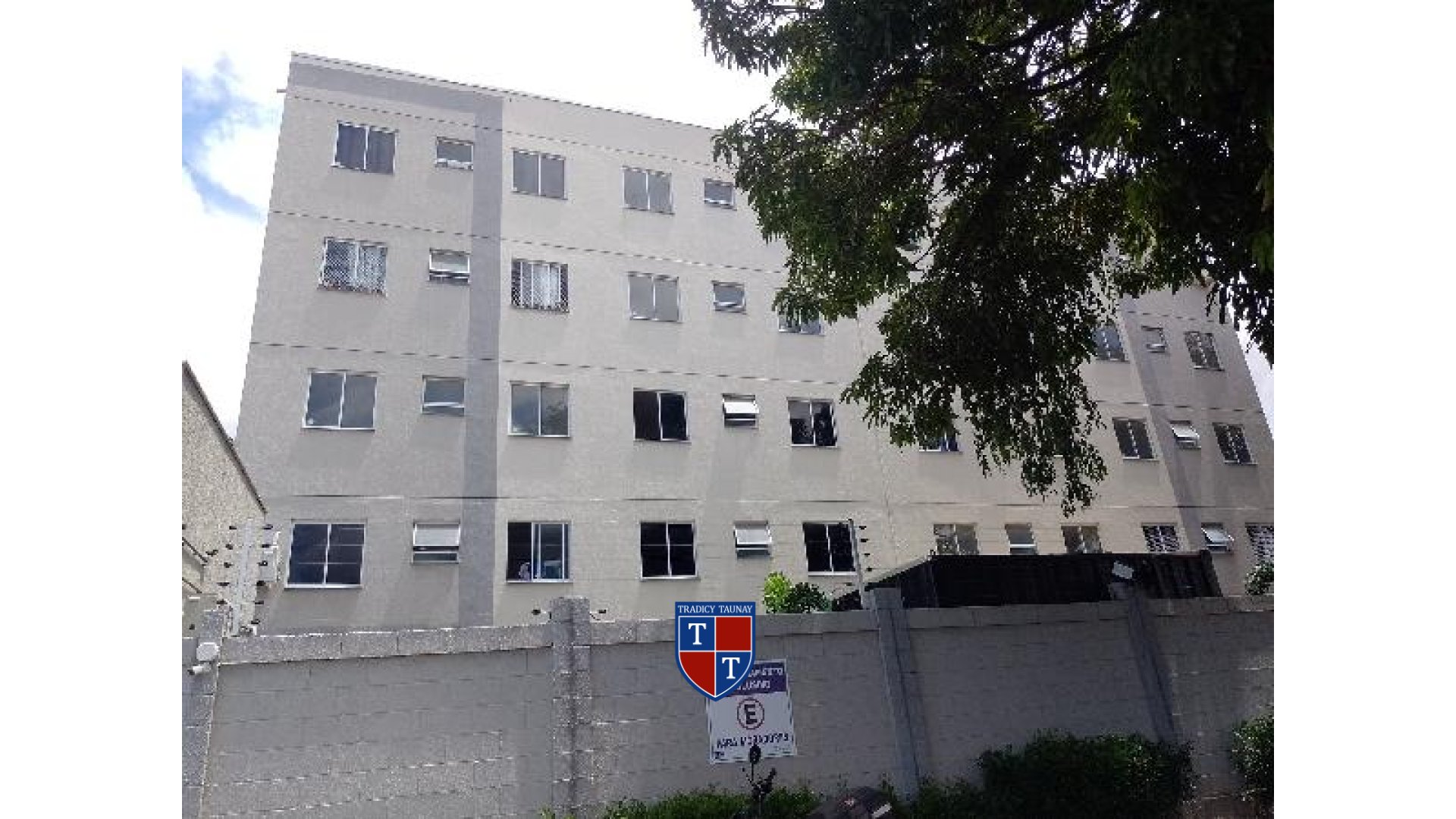 APARTAMENTO em JANGURUSSU