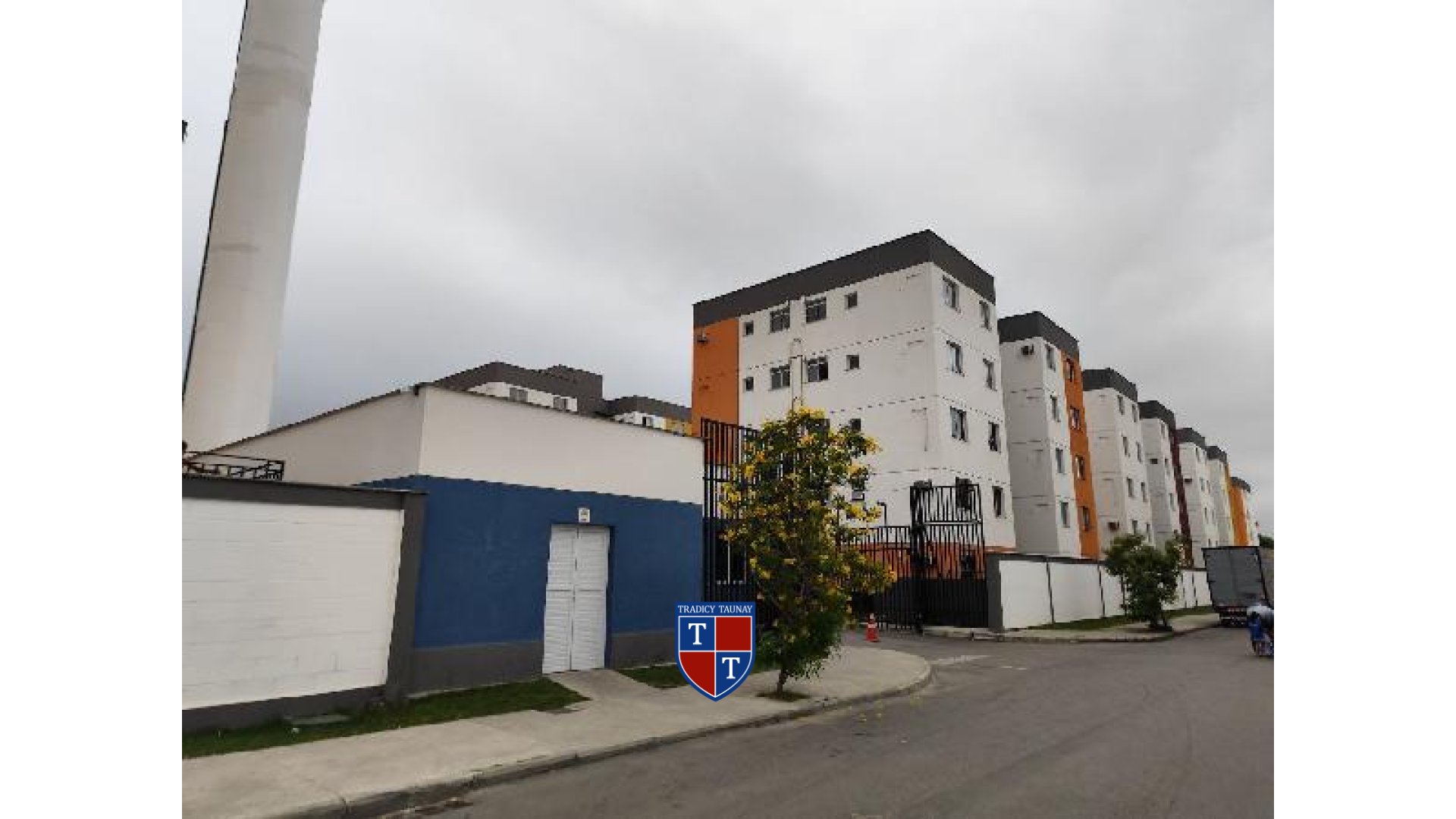 APARTAMENTO em JARDIM GRAMACHO