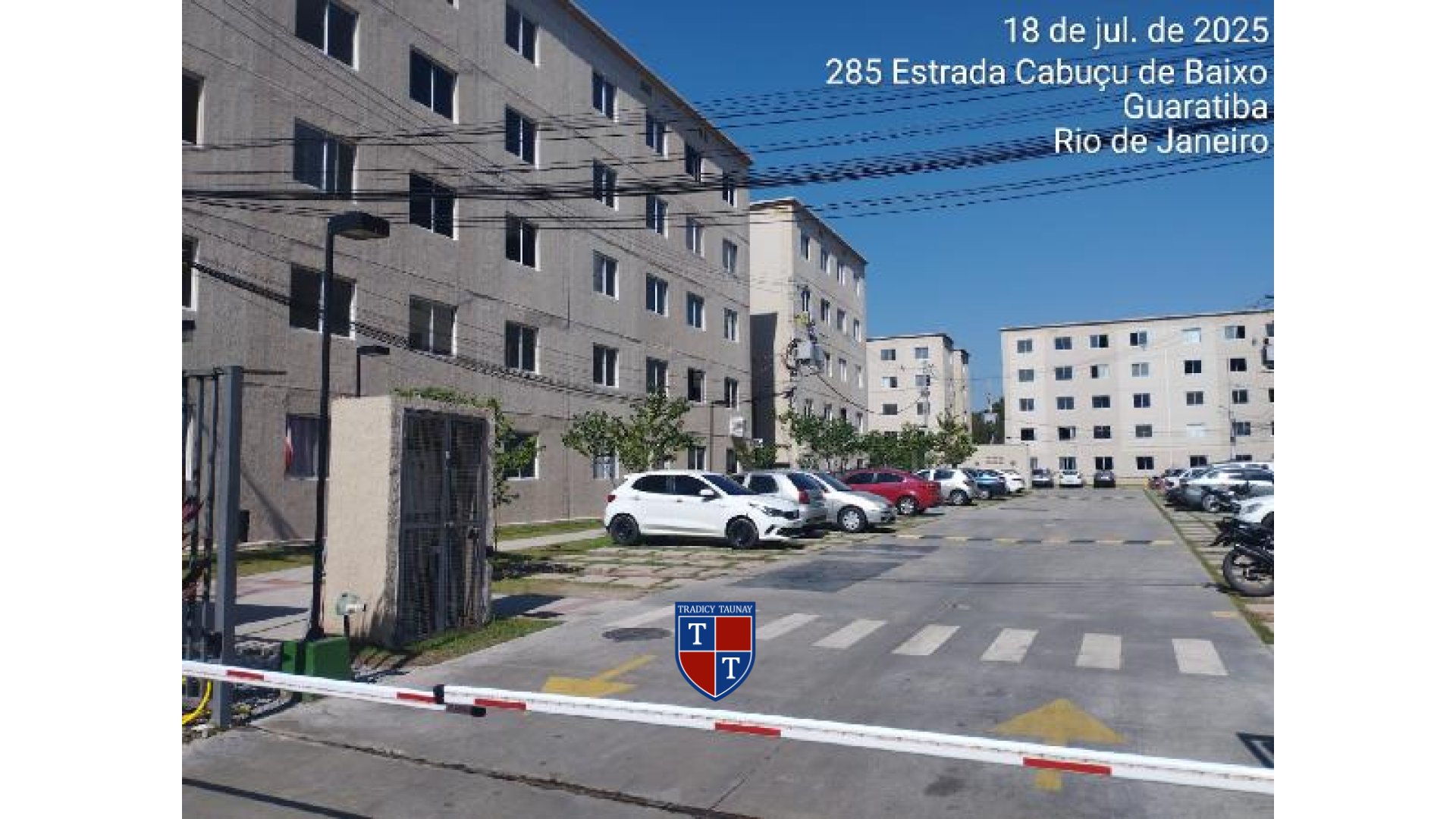 APARTAMENTO em GUARATIBA