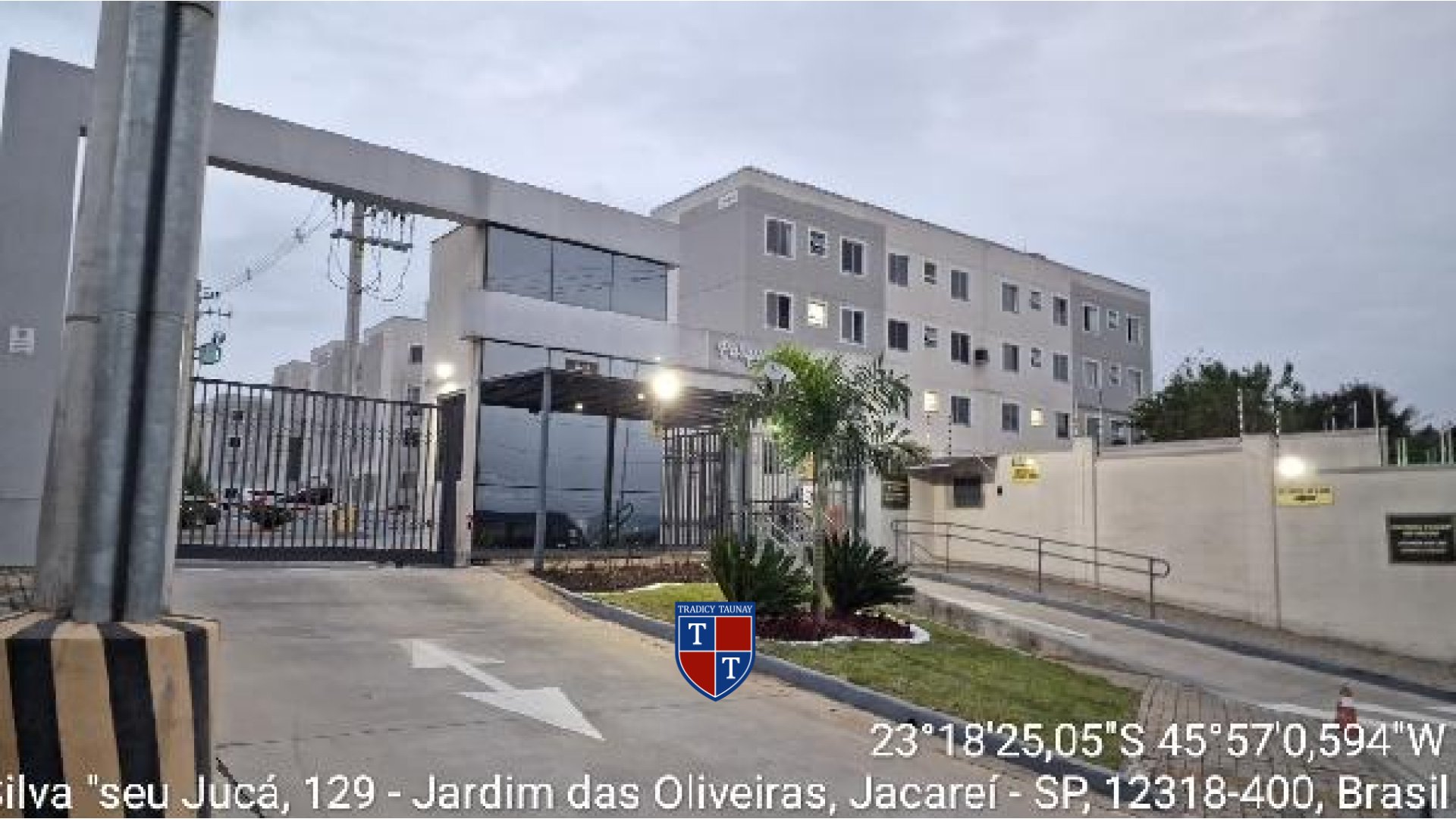 APARTAMENTO em COLONIA