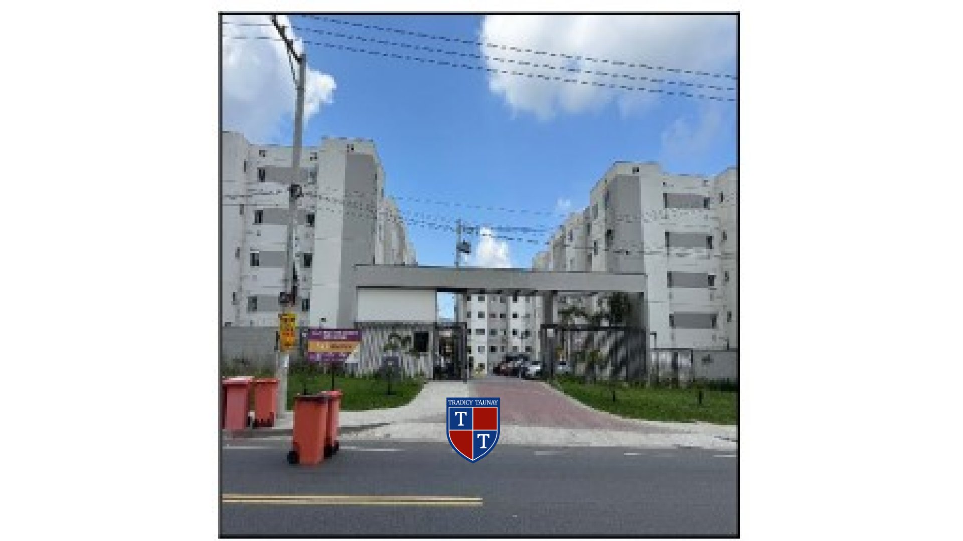 APARTAMENTO em GUARATIBA
