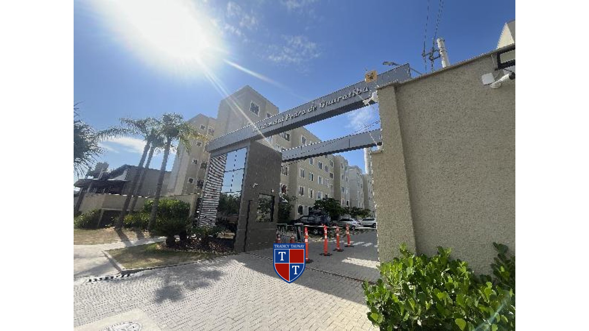 APARTAMENTO em GUARATIBA