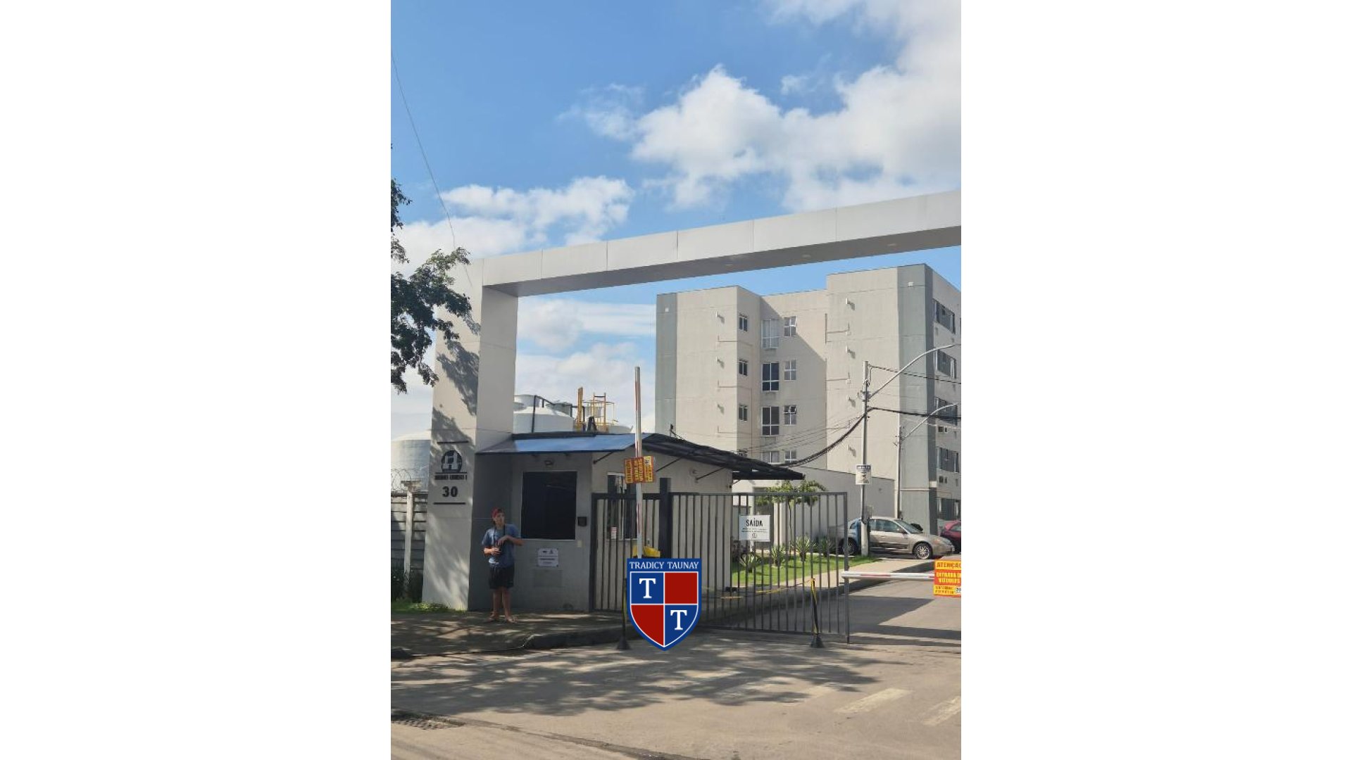 APARTAMENTO em SANTA CRUZ