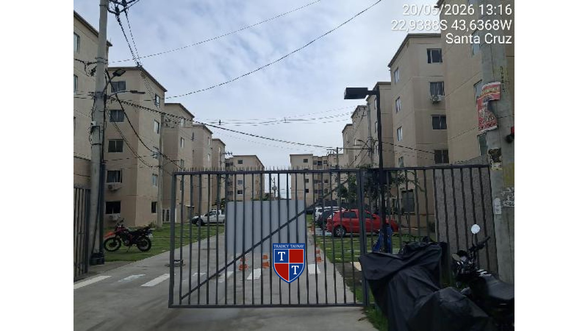 APARTAMENTO em SANTA CRUZ
