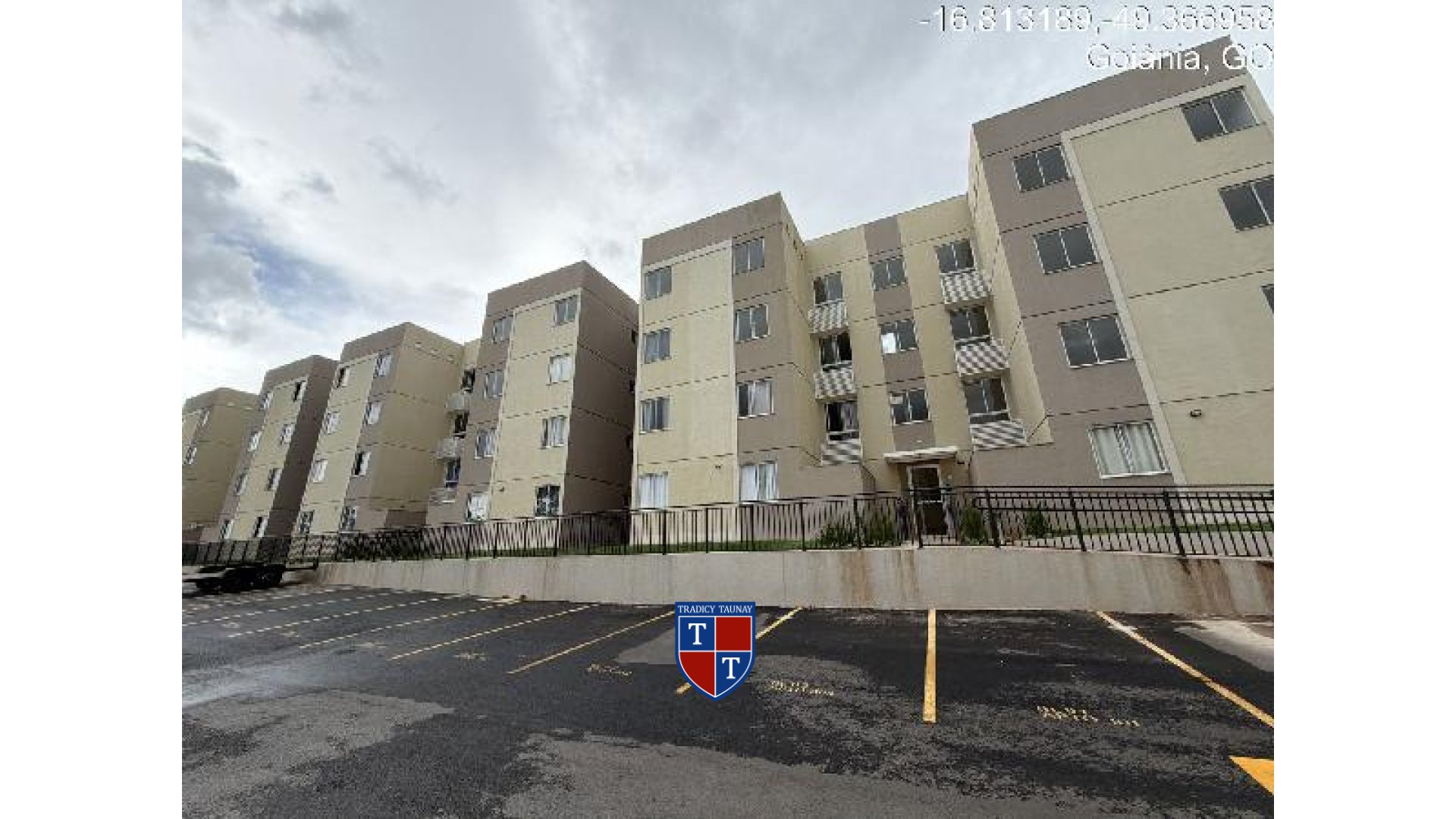 APARTAMENTO em RESIDENCIAL PORTO MARANATA - FAZENDA DOU