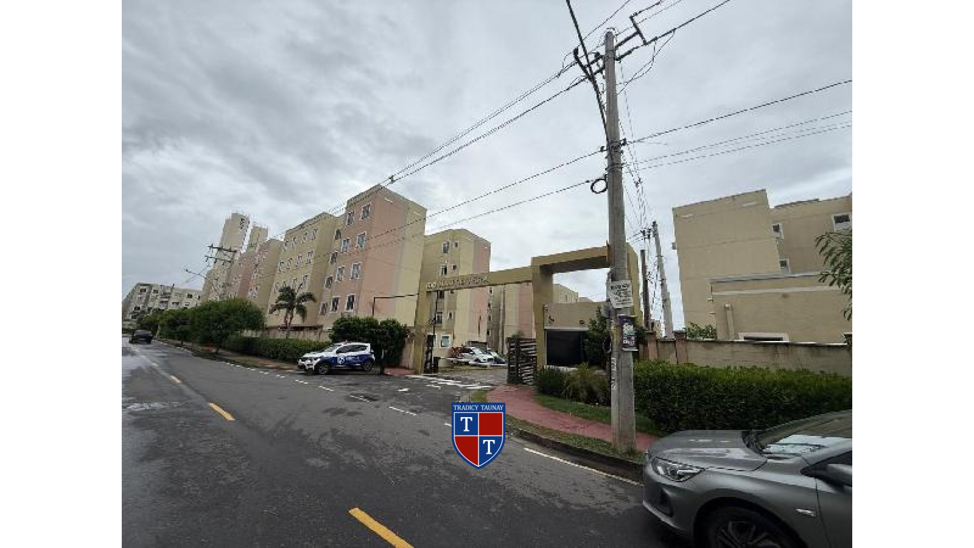 APARTAMENTO em SANTA CRUZ