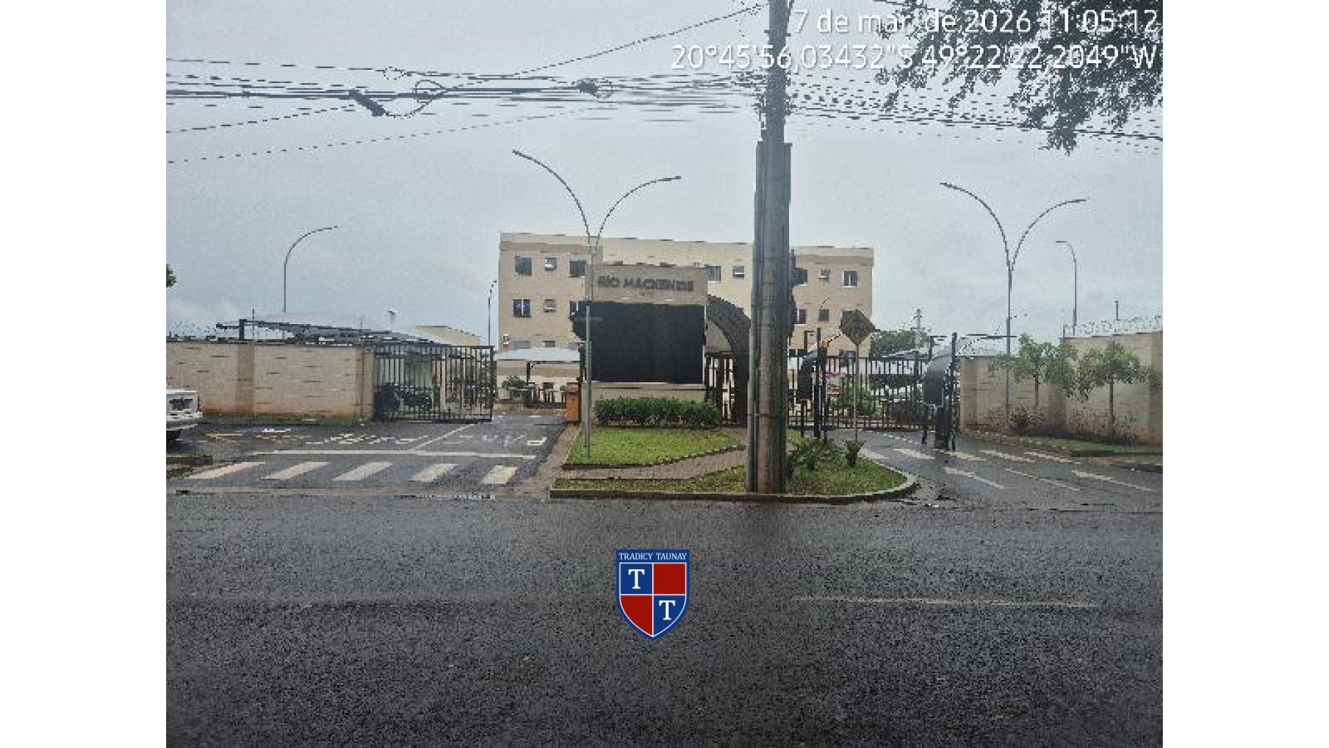 APARTAMENTO em FAZENDA FELICIDADE
