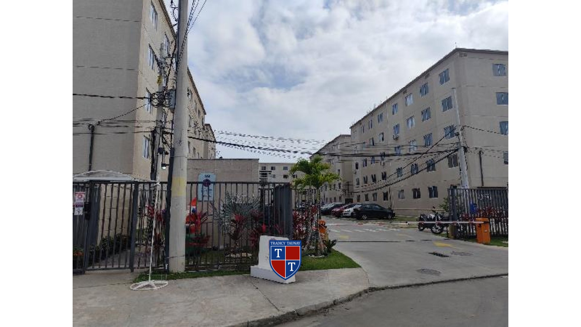 APARTAMENTO em GUARATIBA