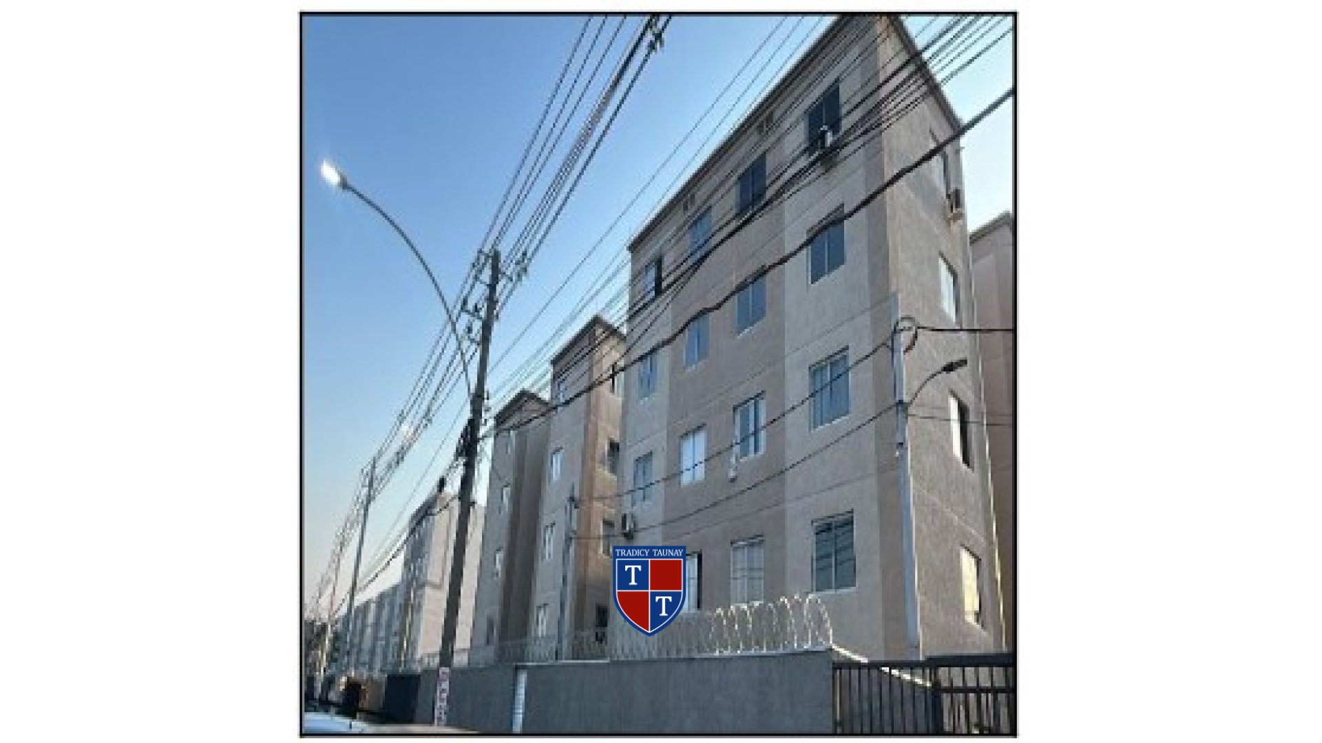 APARTAMENTO em SANTA CRUZ