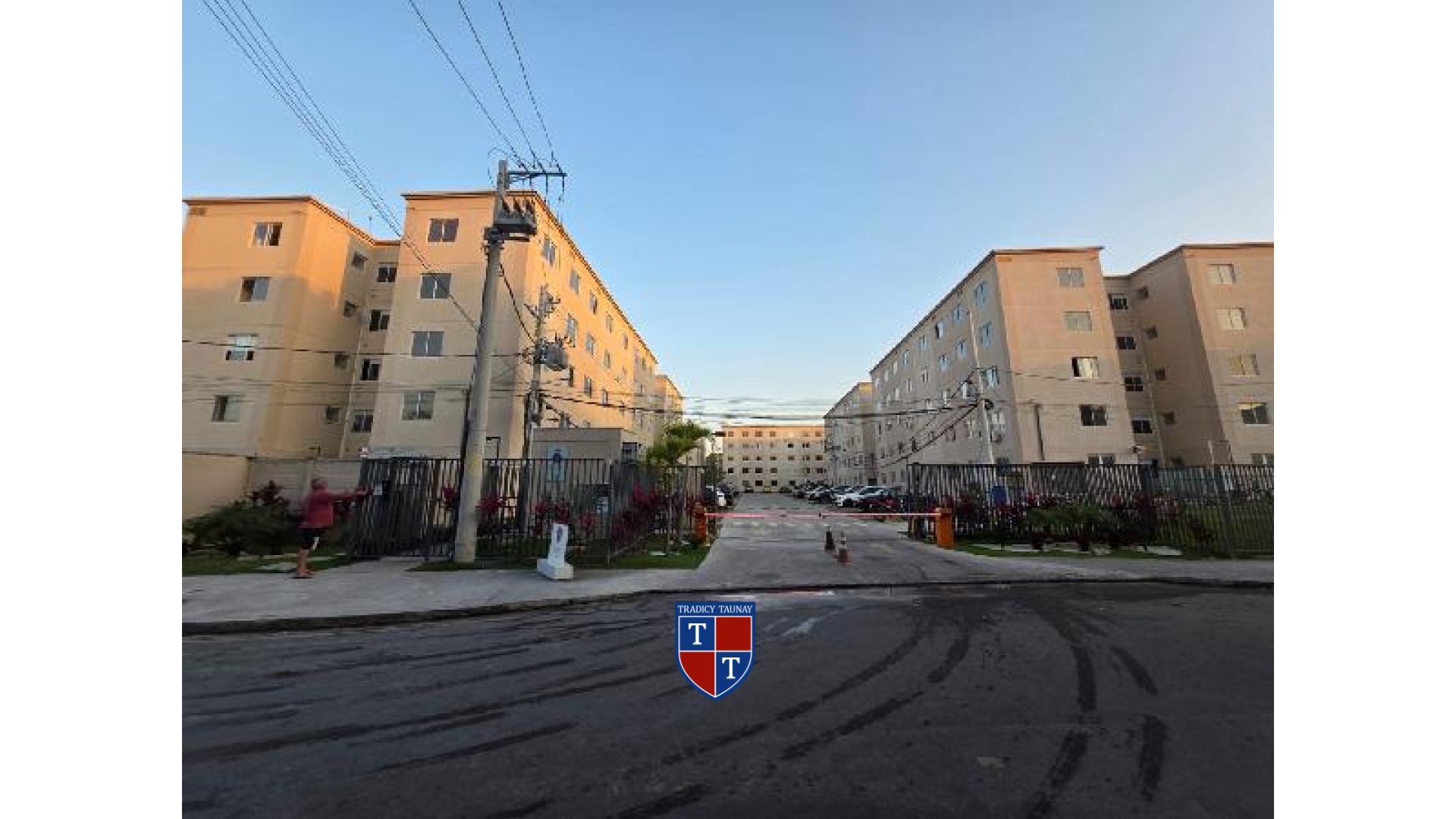 APARTAMENTO em GUARATIBA