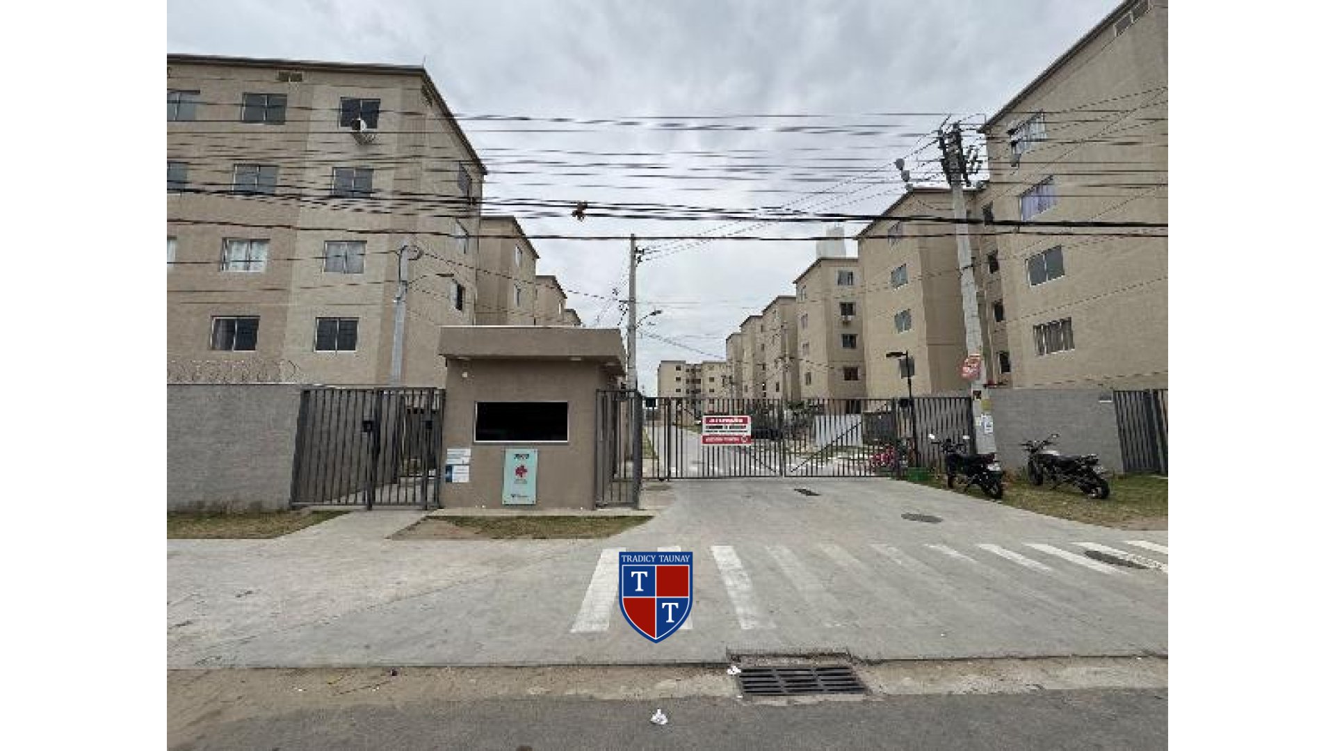 APARTAMENTO em SANTA CRUZ