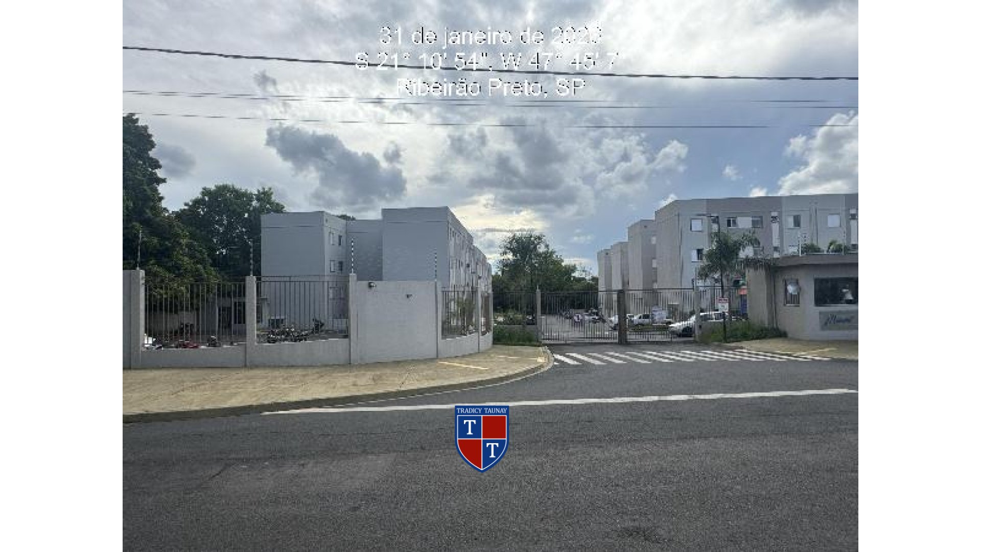 APARTAMENTO em PARQUE SAO SEBASTIAO