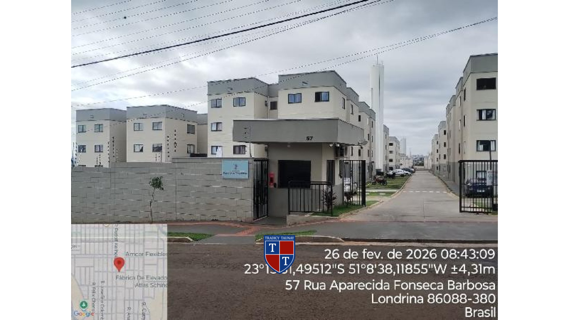 APARTAMENTO em CONJUNTO SEMIRAMIS BARROS BRAGA