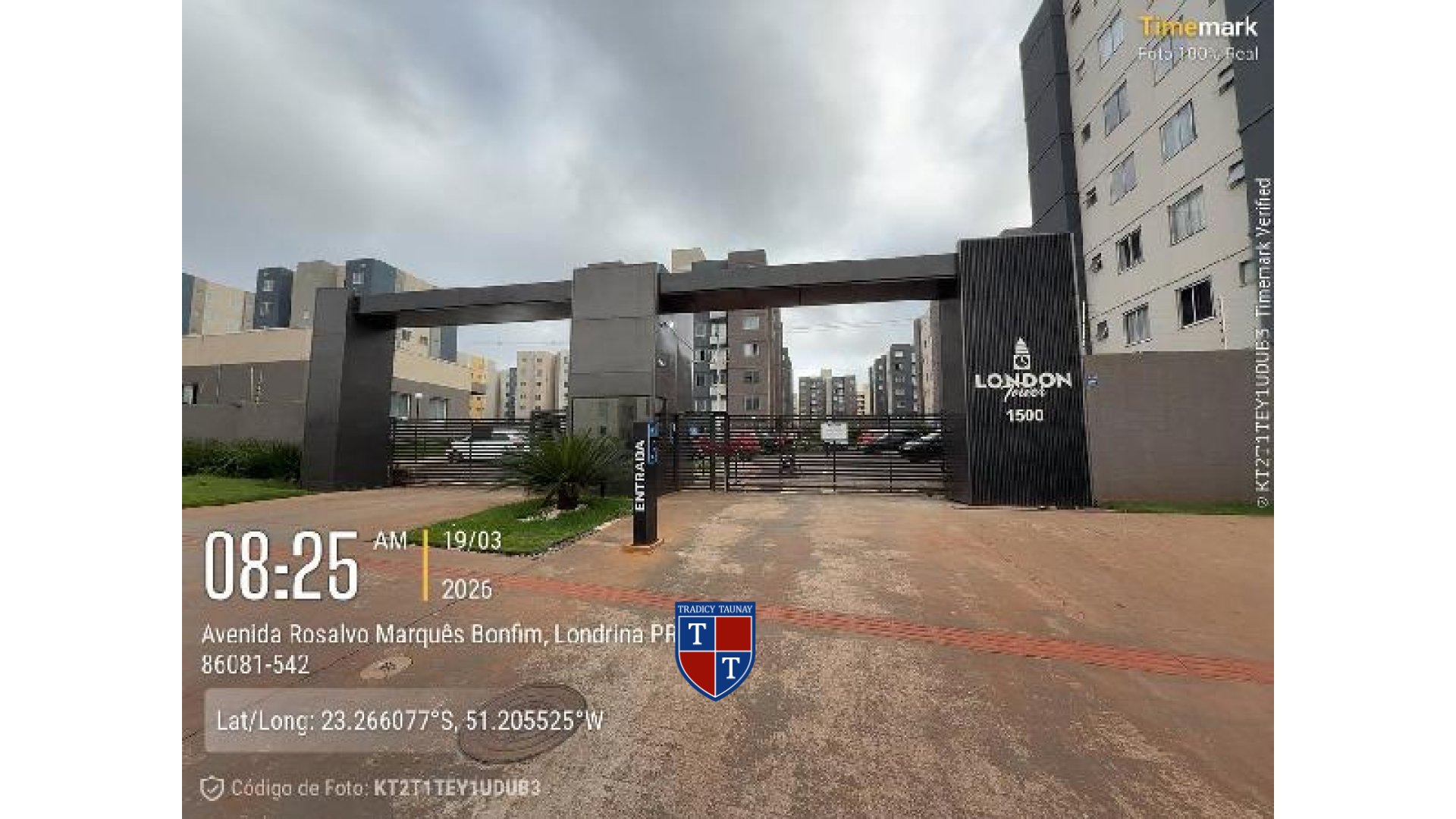 APARTAMENTO em JARDIM MARIA CELINA