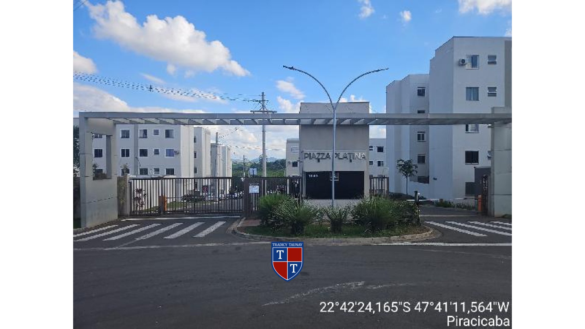 APARTAMENTO em JARDIM PARQUE JUPIA